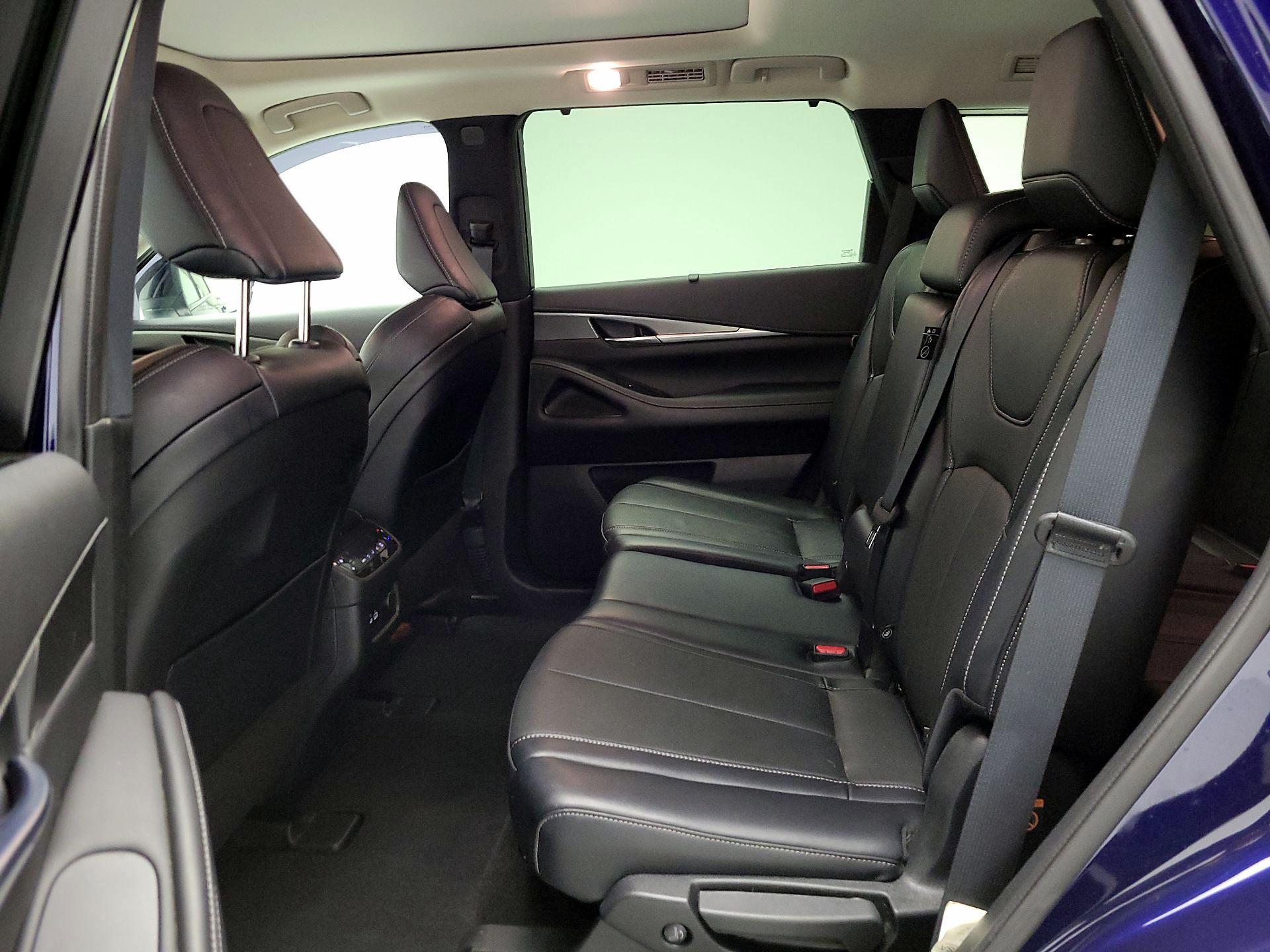 Thumbnail: 2023 INFINITI QX60 - 19