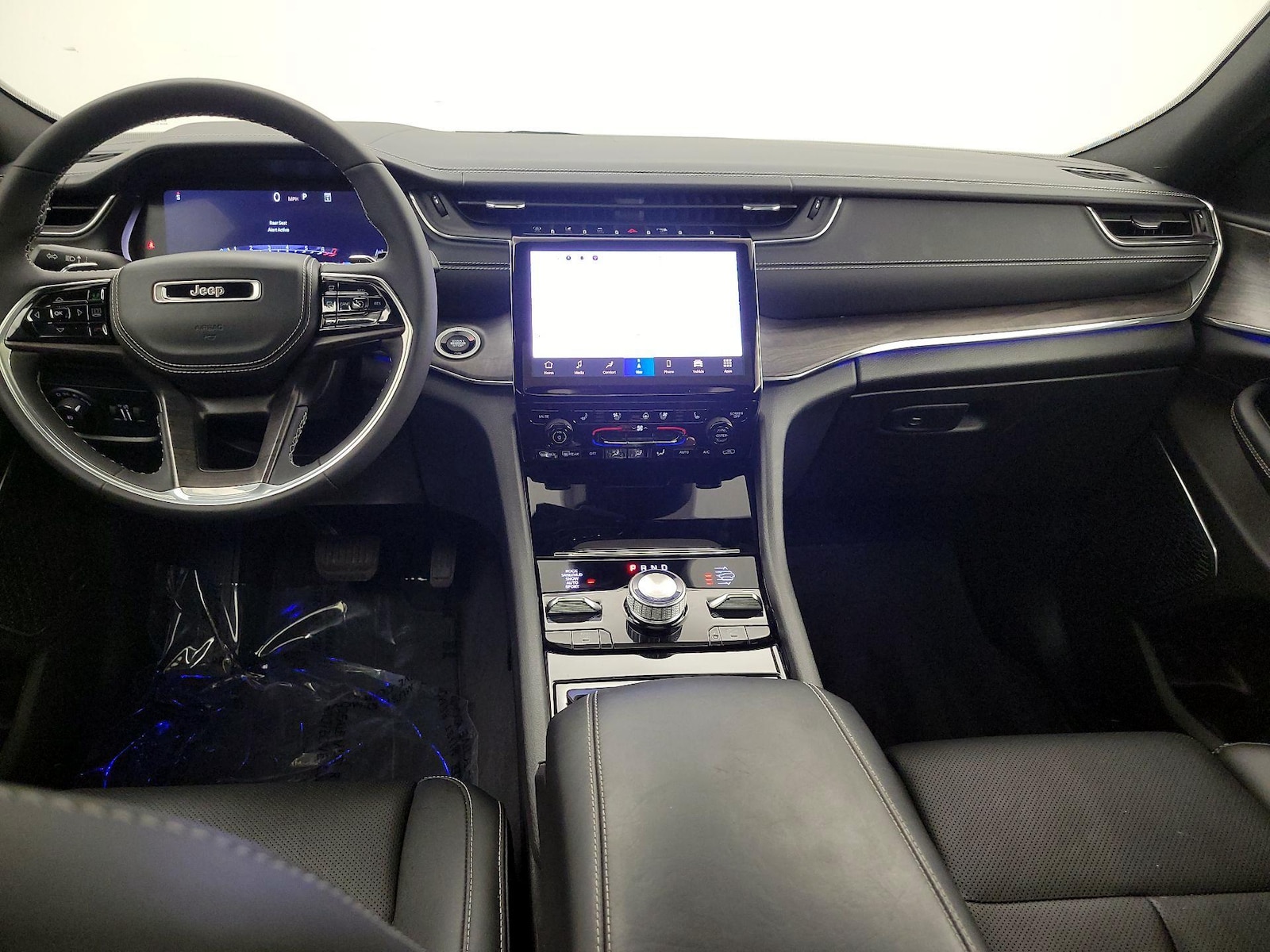 2023 Jeep Grand Cherokee Overland - Photo 10
