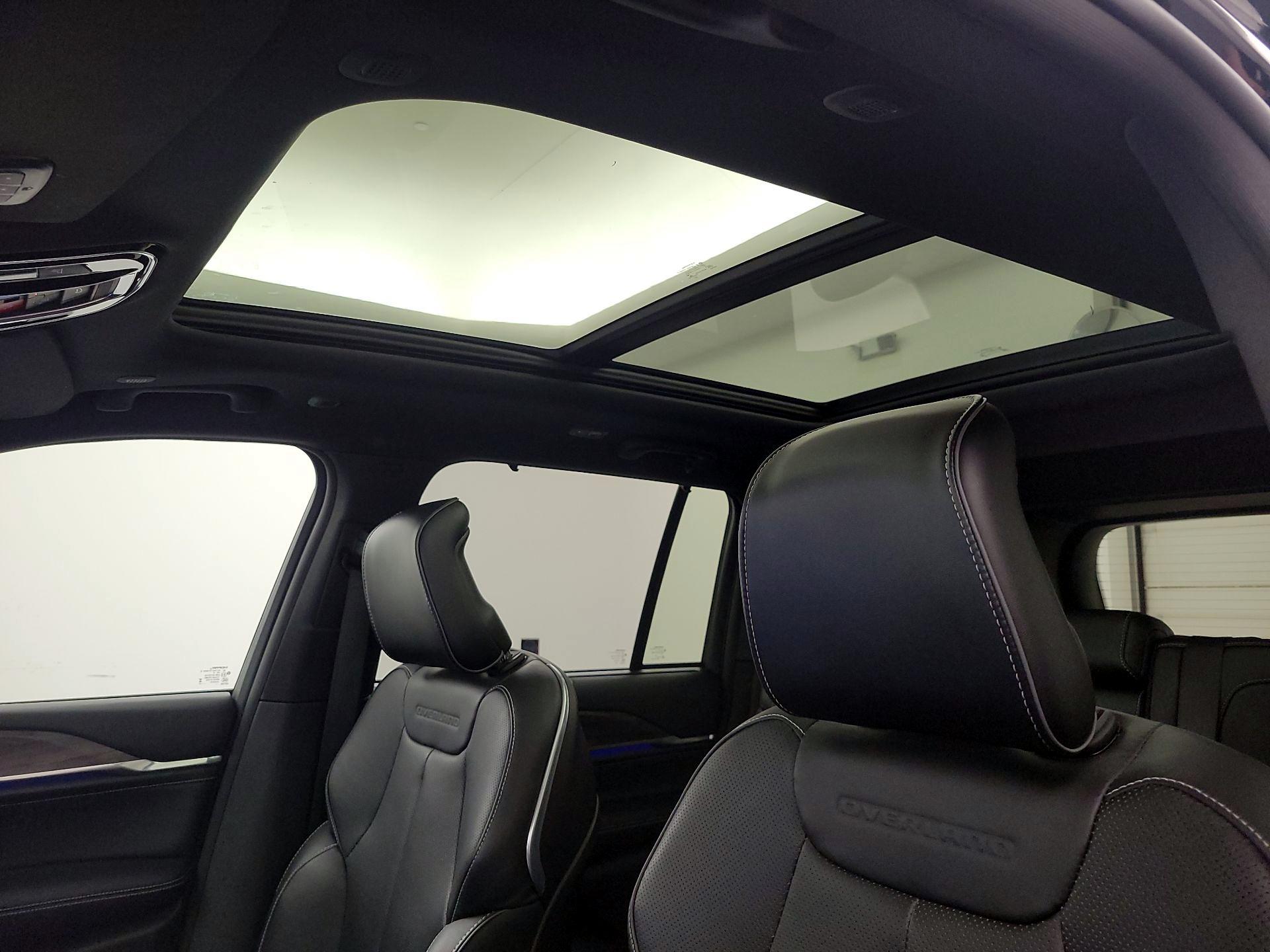 Thumbnail: 2023 Jeep Grand Cherokee - 20