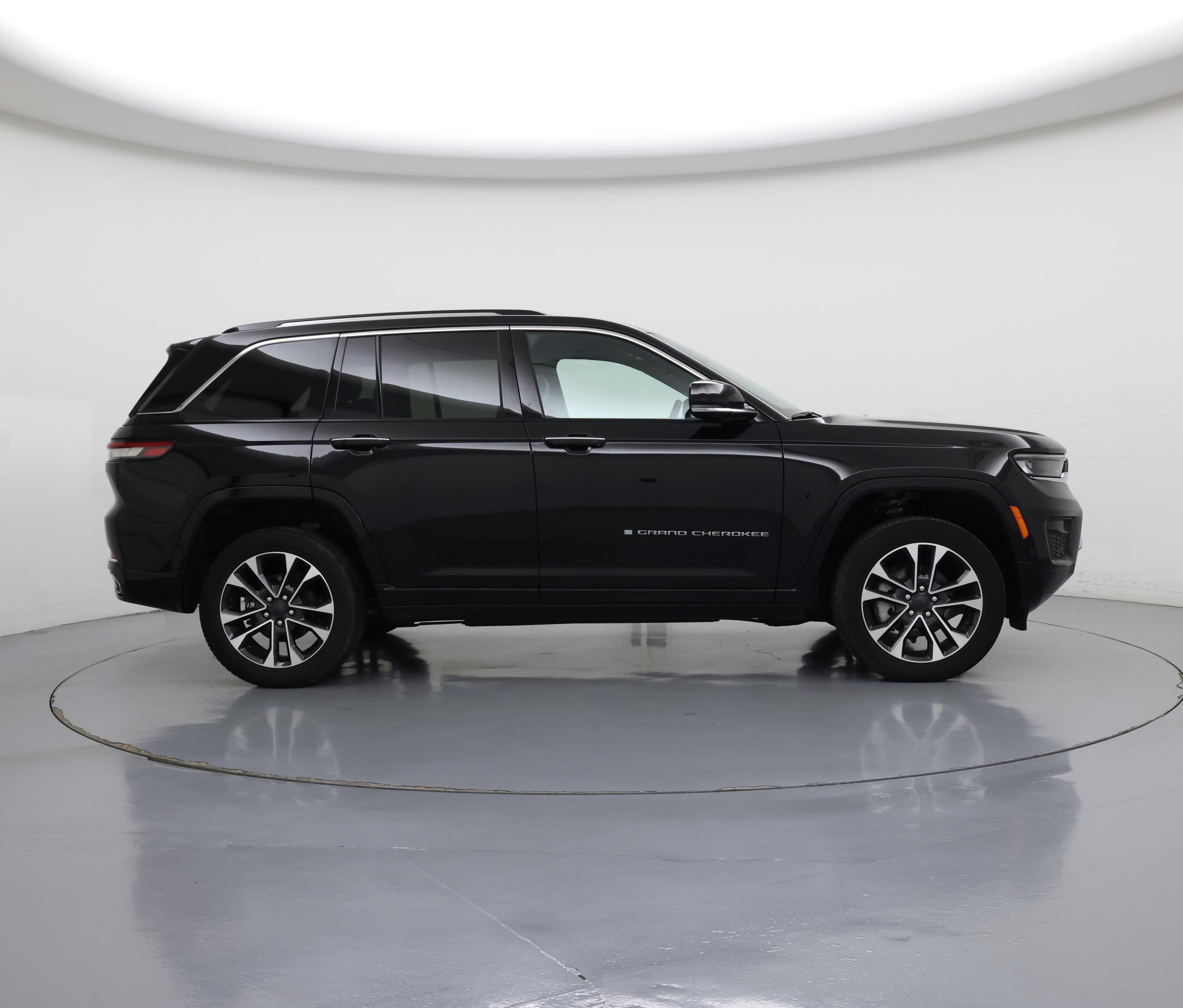 Thumbnail: 2023 Jeep Grand Cherokee - 7
