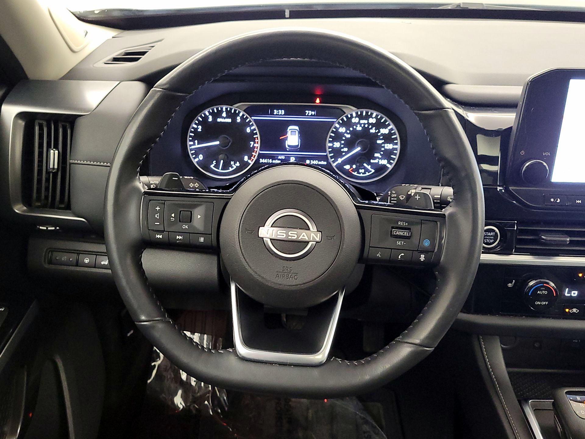 Thumbnail: 2023 Nissan Pathfinder - 10