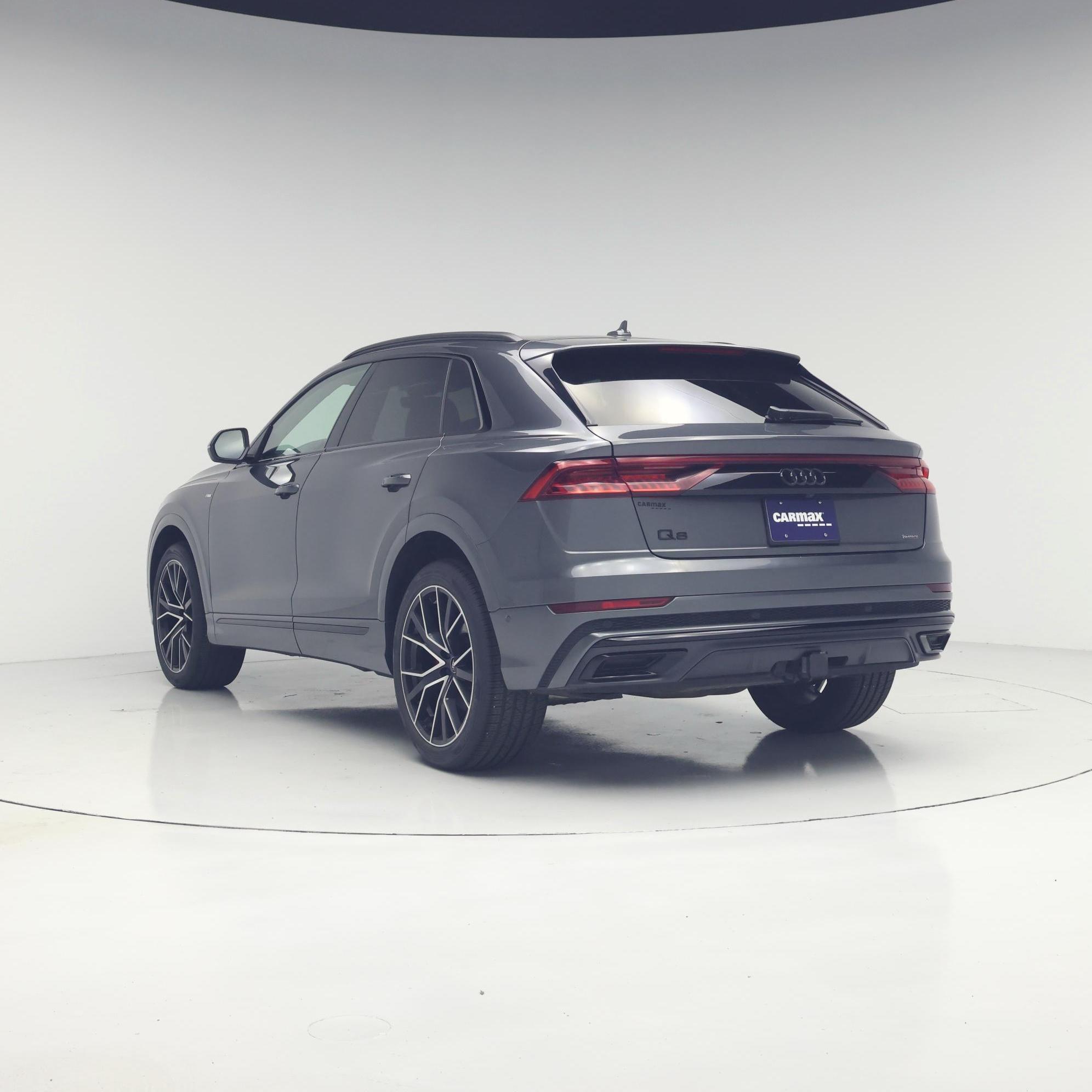 Thumbnail: 2021 Audi Q8 - 2