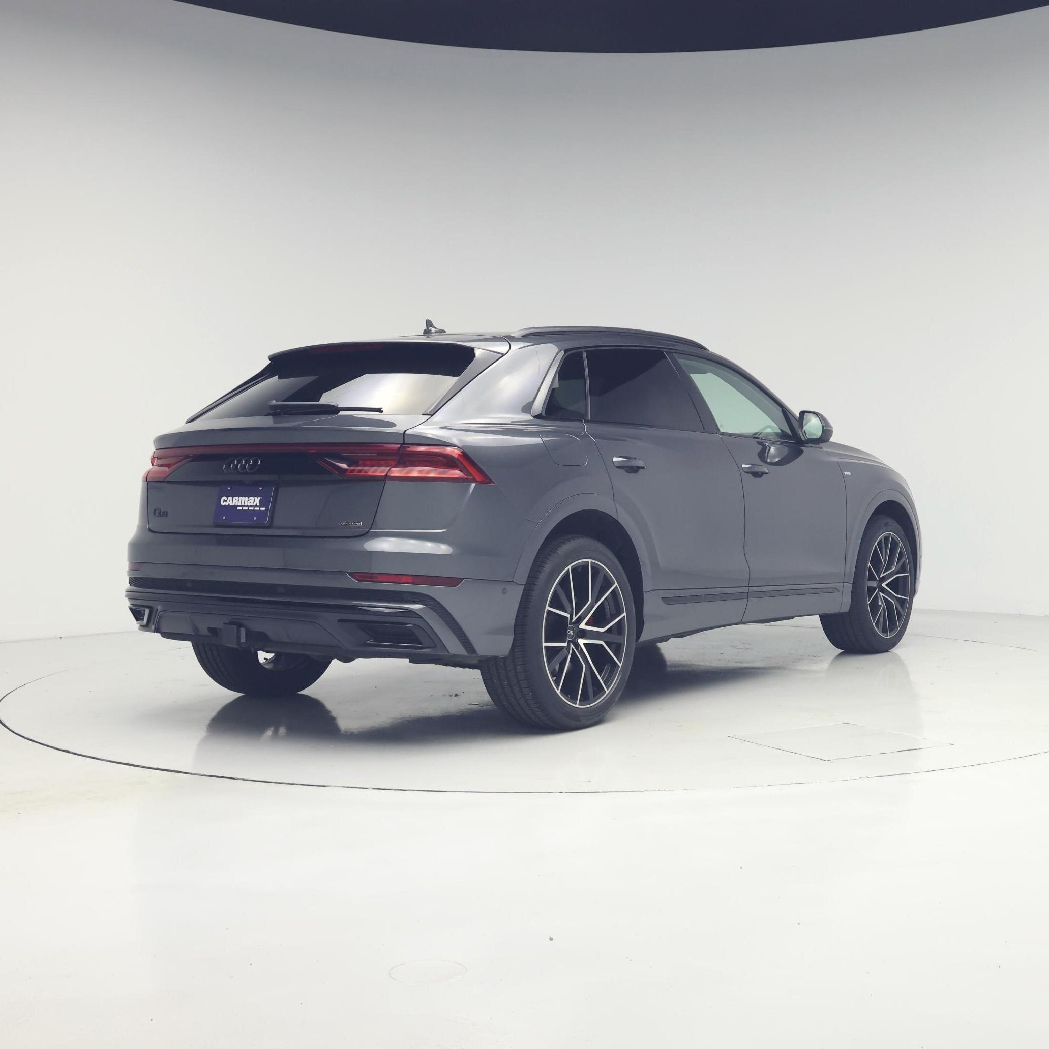 Thumbnail: 2021 Audi Q8 - 8