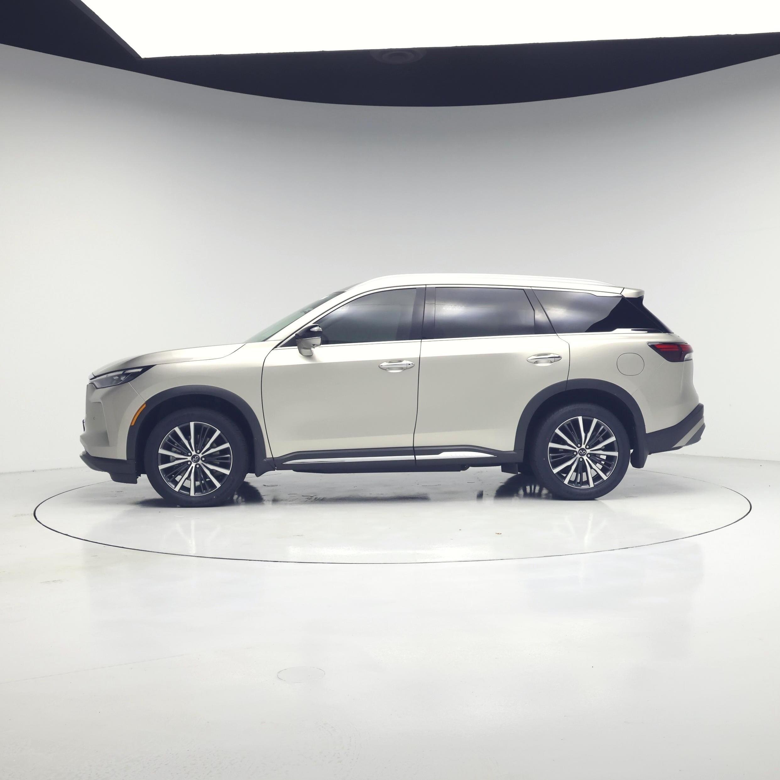 Thumbnail: 2023 INFINITI QX60 - 3