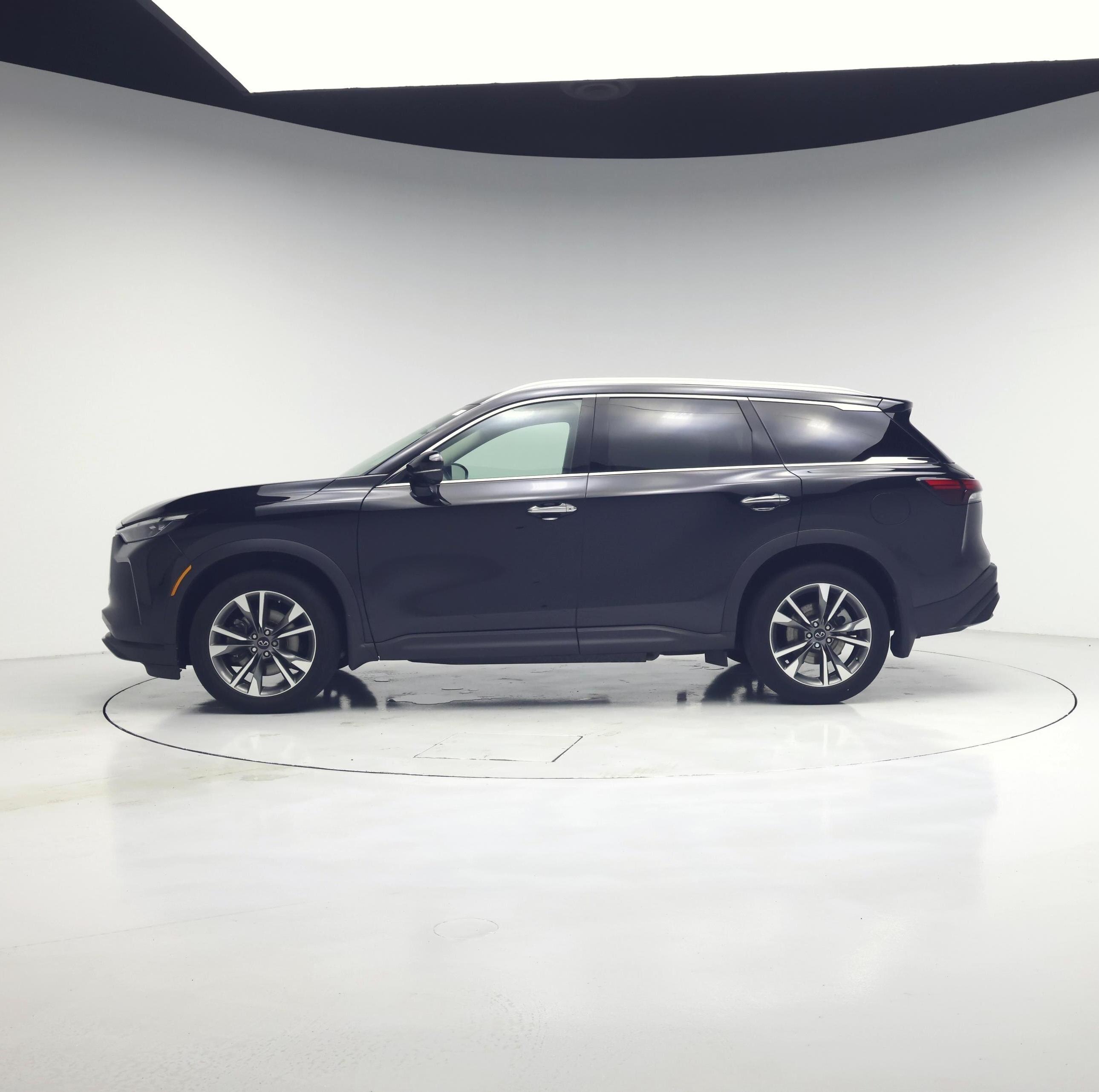 Thumbnail: 2023 INFINITI QX60 - 3
