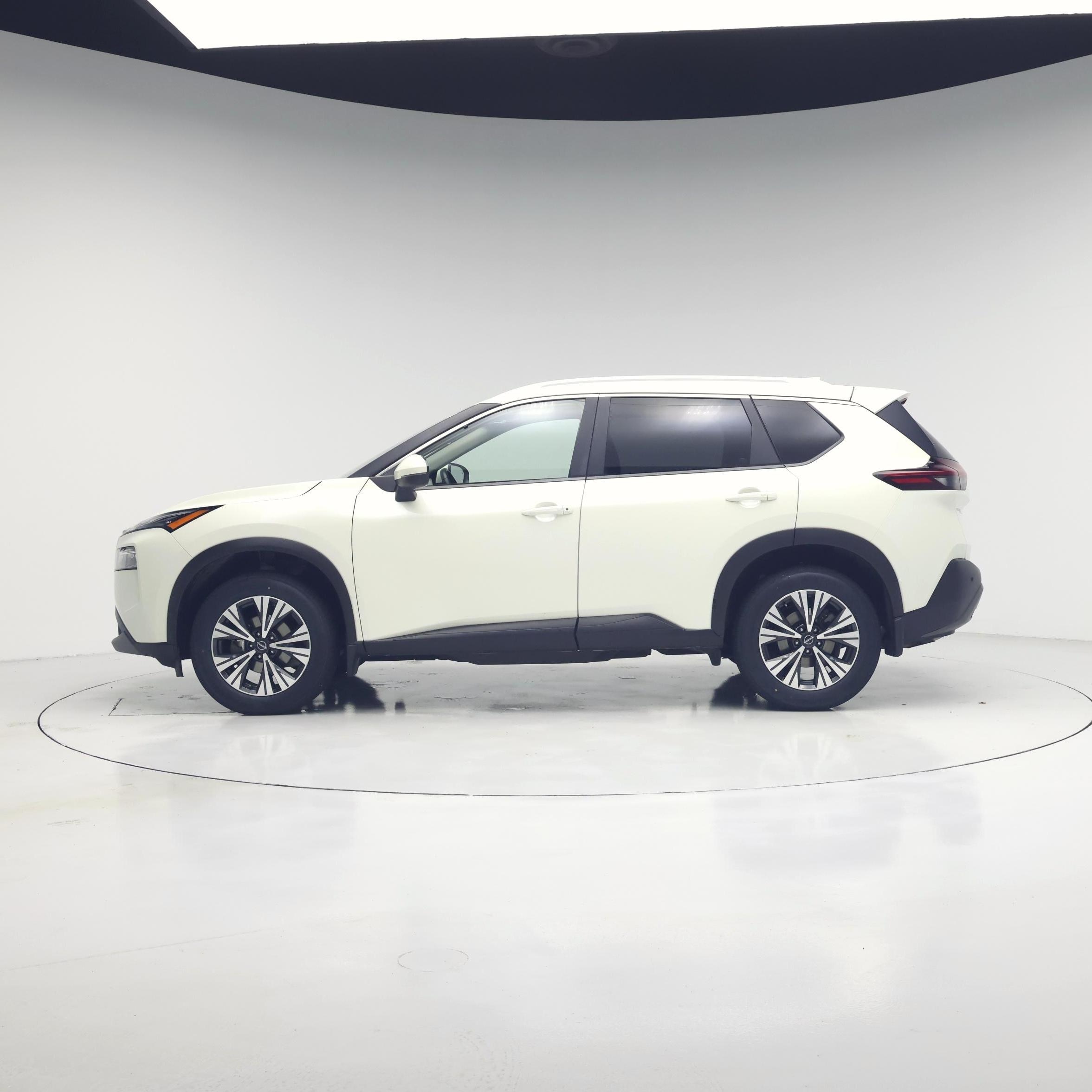 Thumbnail: 2022 Nissan Rogue - 3