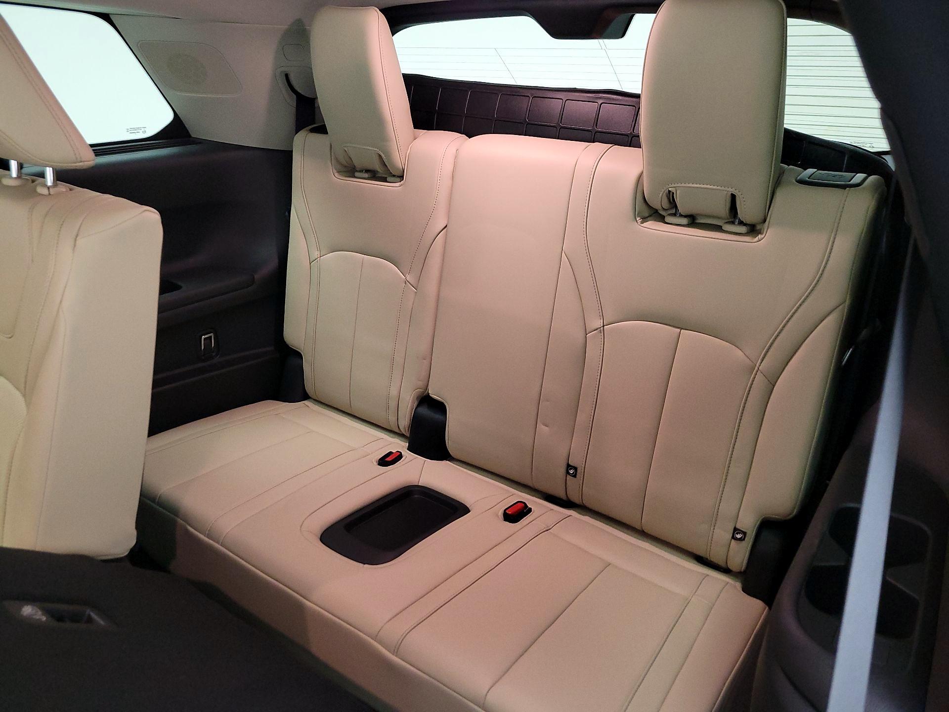 Thumbnail: 2023 INFINITI QX60 - 20