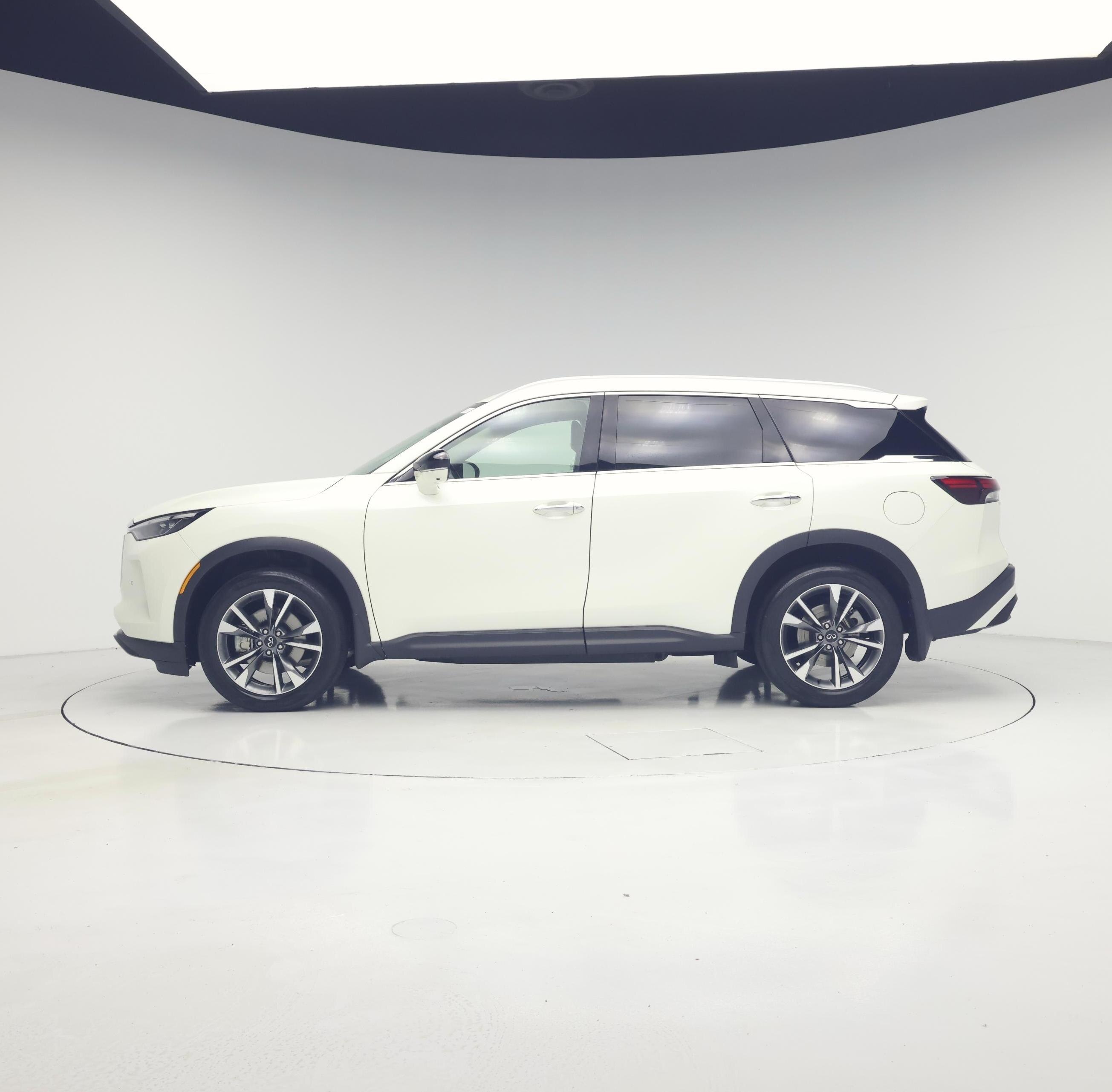Thumbnail: 2023 INFINITI QX60 - 3