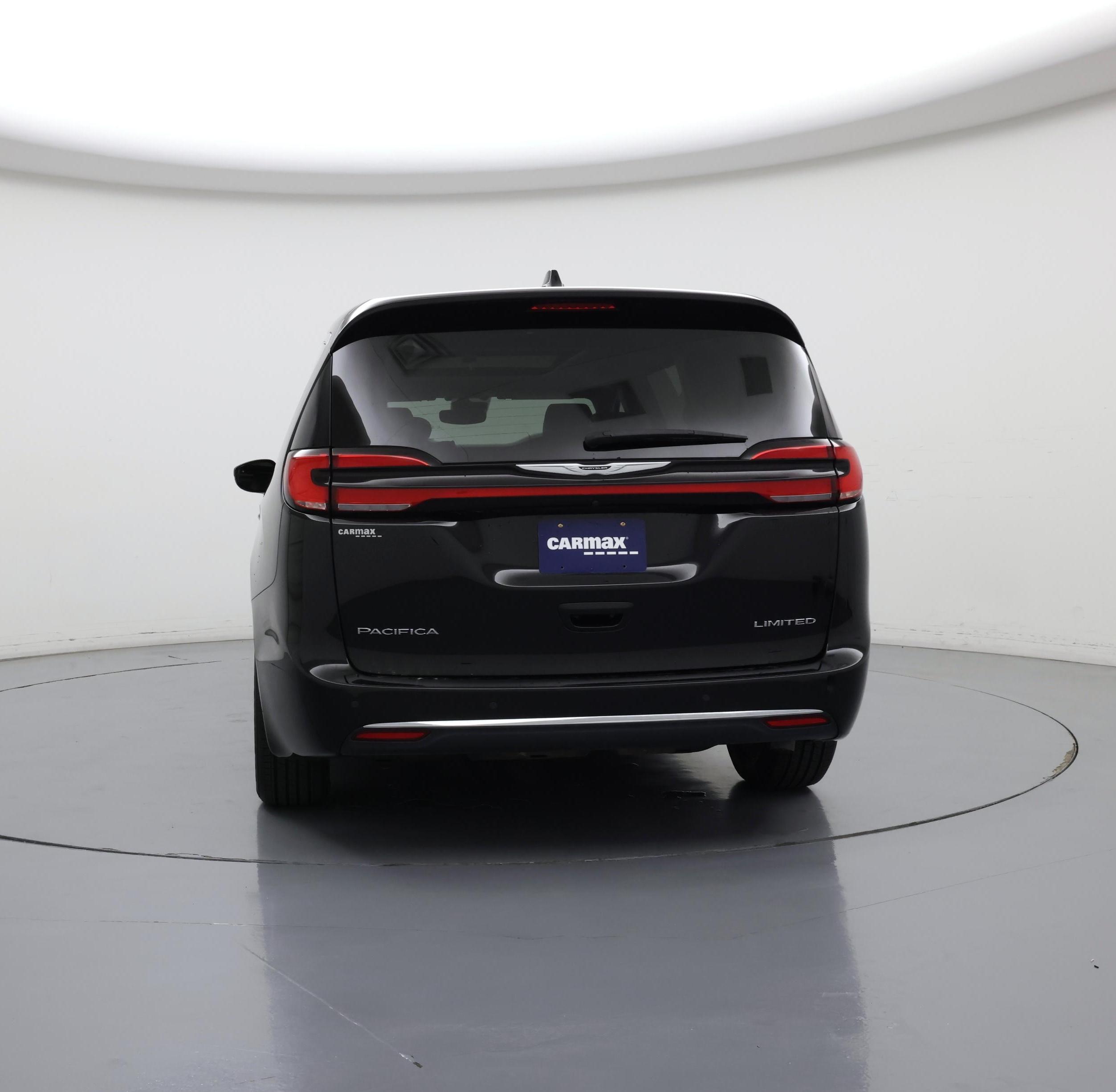 Thumbnail: 2024 Chrysler Pacifica - 6