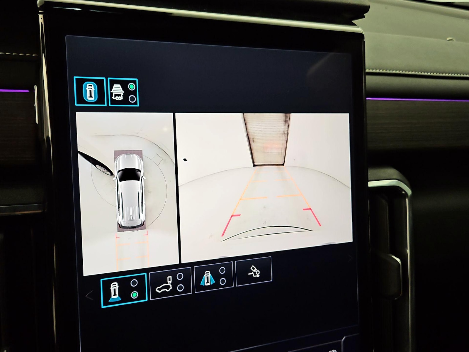 2024 GMC Acadia Denali - Photo 16