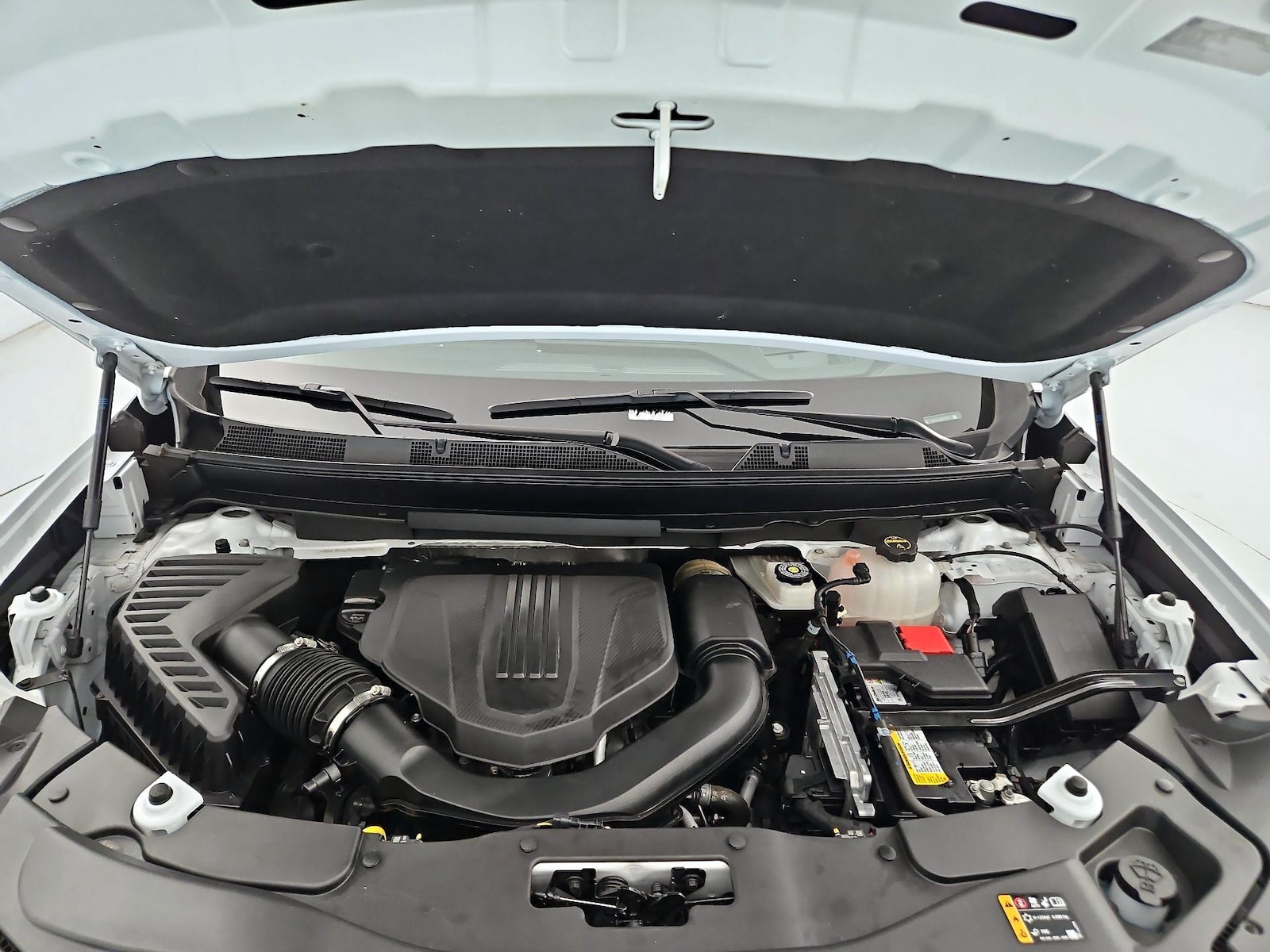 2024 GMC Acadia Denali - Photo 26