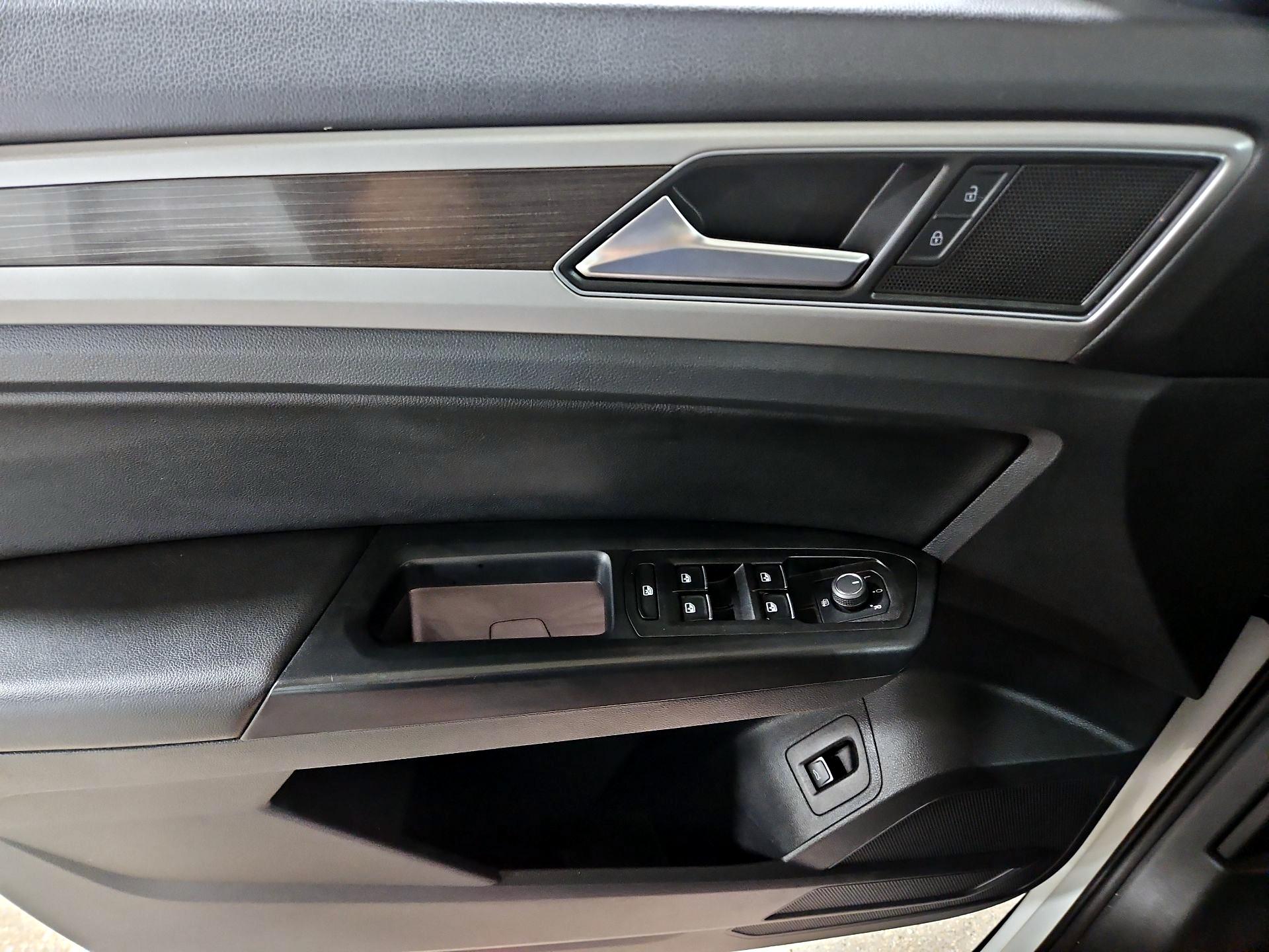 Thumbnail: 2019 Volkswagen Atlas - 10