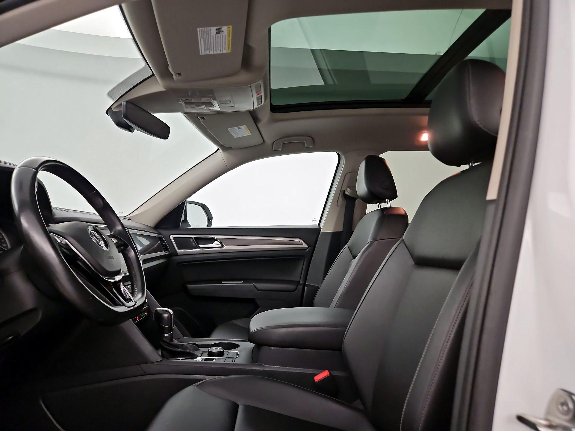 Thumbnail: 2019 Volkswagen Atlas - 16