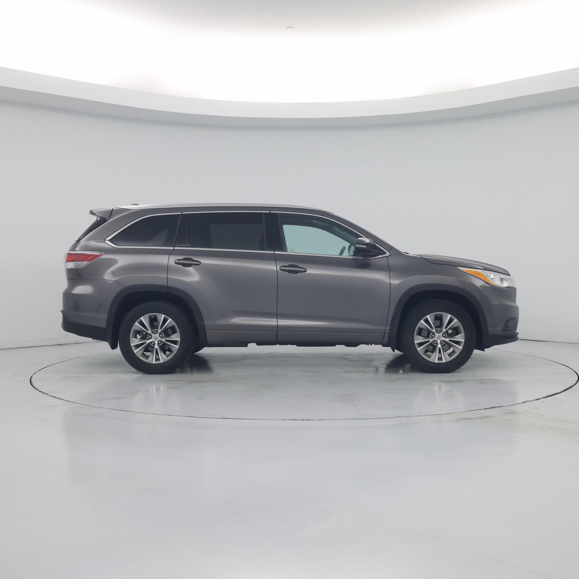 Thumbnail: 2014 Toyota Highlander - 7