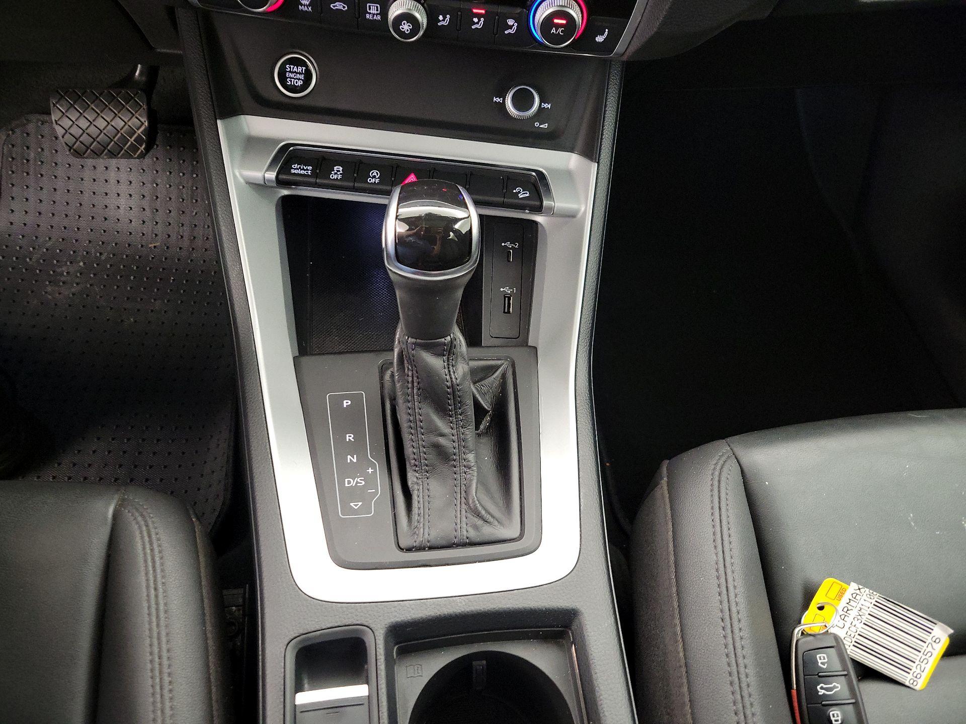 Thumbnail: 2021 Audi Q3 - 17