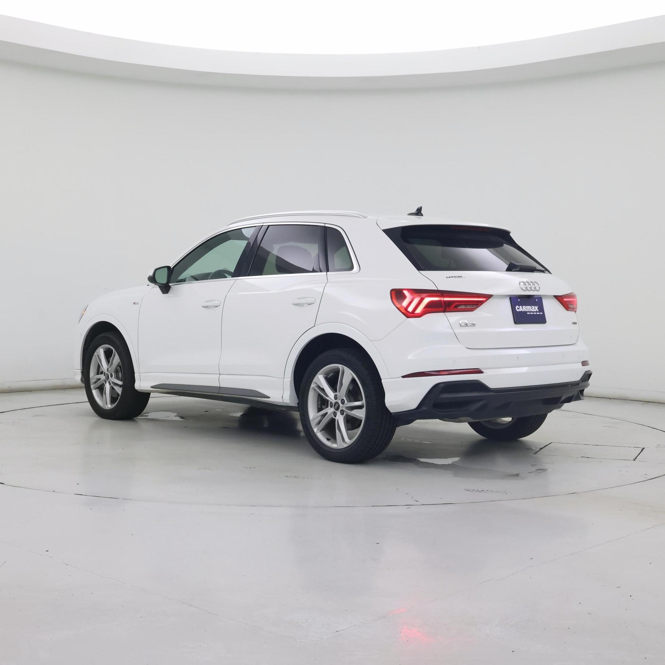 Thumbnail: 2021 Audi Q3 - 2