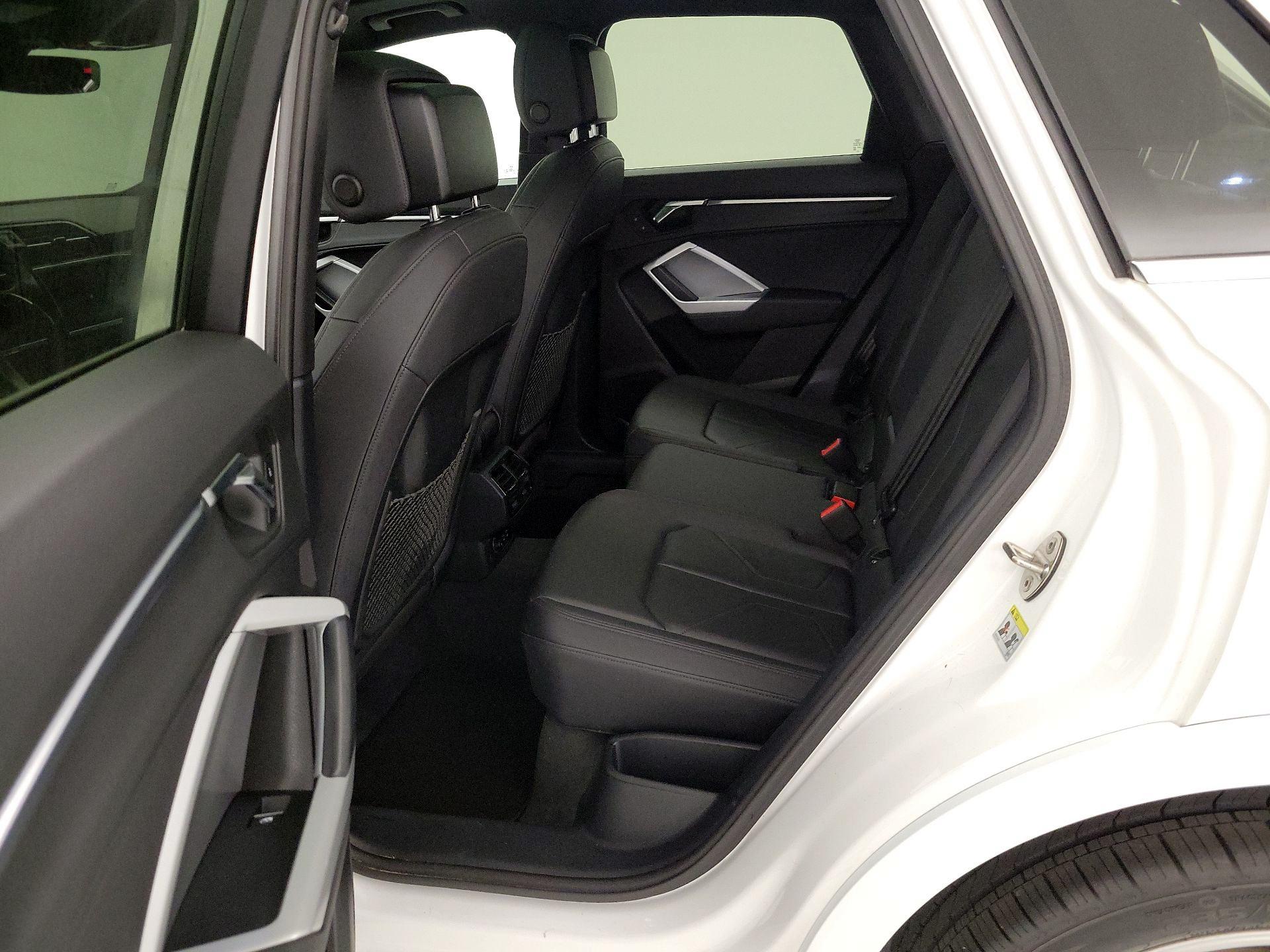 Thumbnail: 2021 Audi Q3 - 20