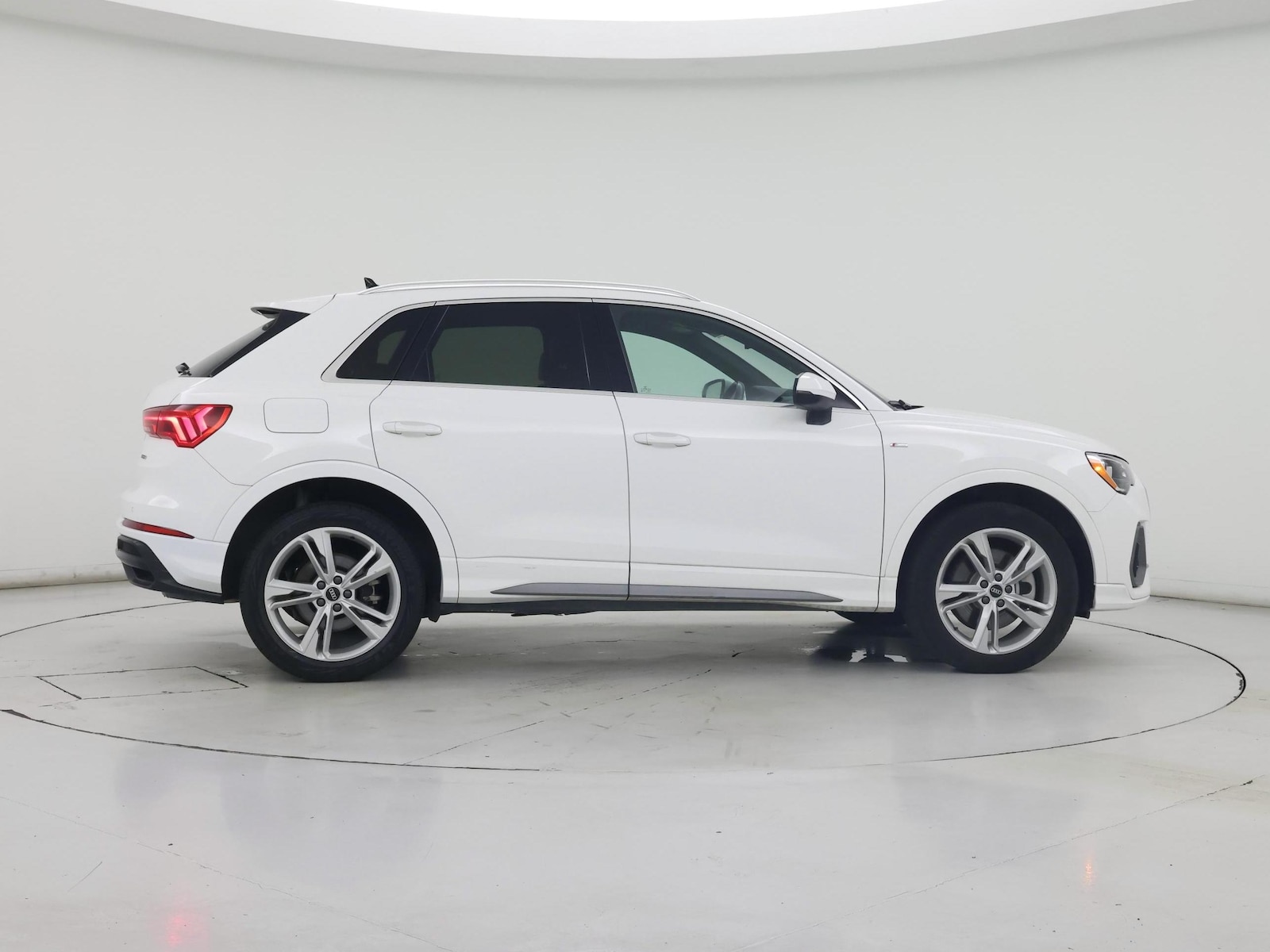 2021 Audi Q3 S Line Premium - Photo 8
