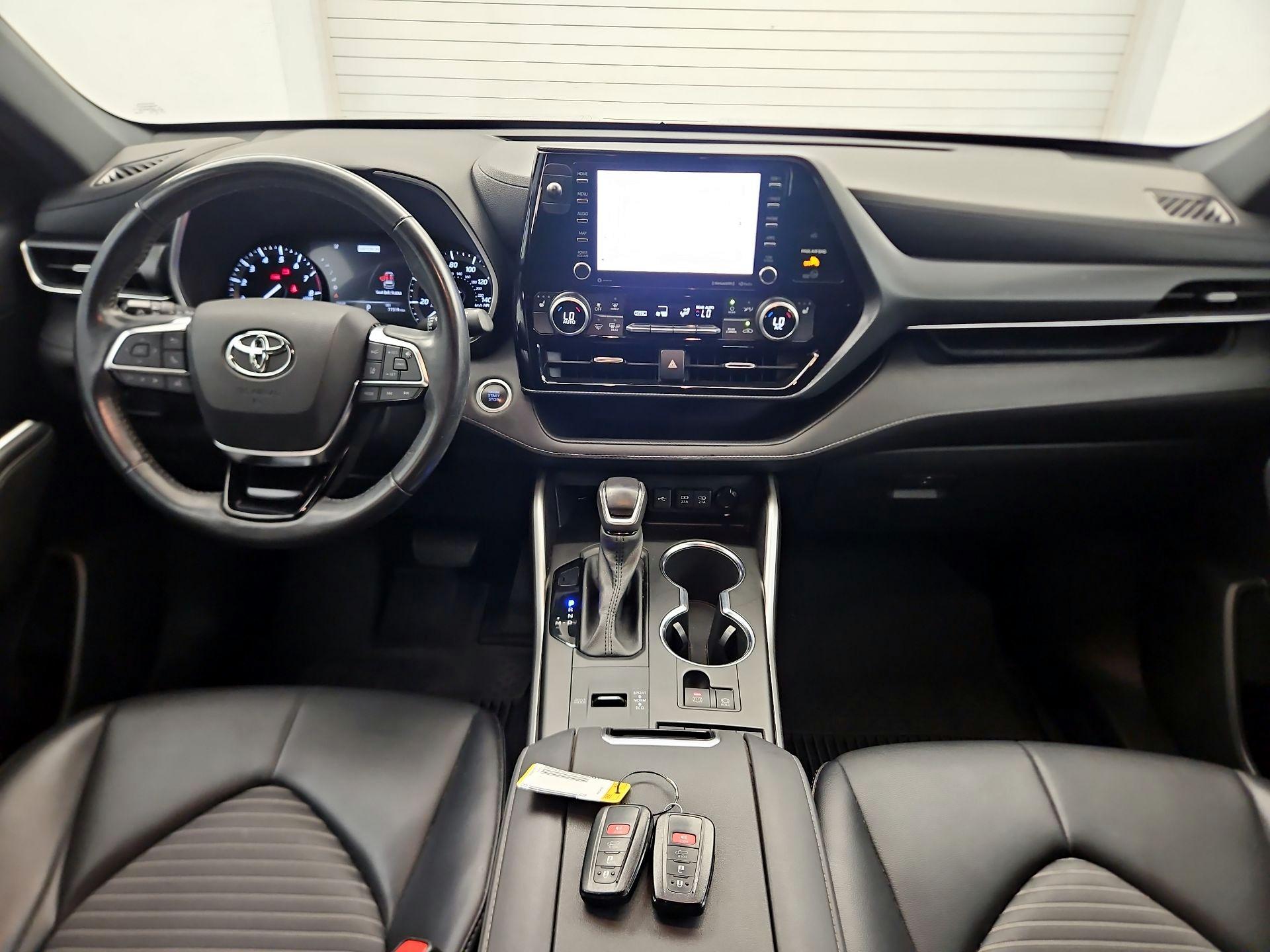 Thumbnail: 2021 Toyota Highlander - 9