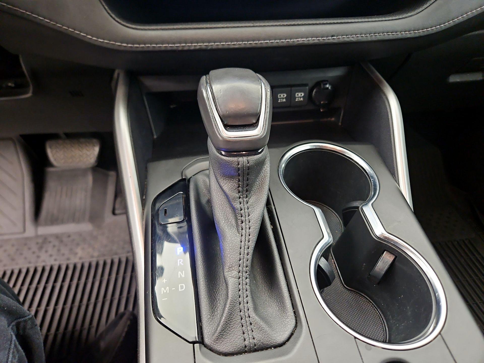 Thumbnail: 2021 Toyota Highlander - 17