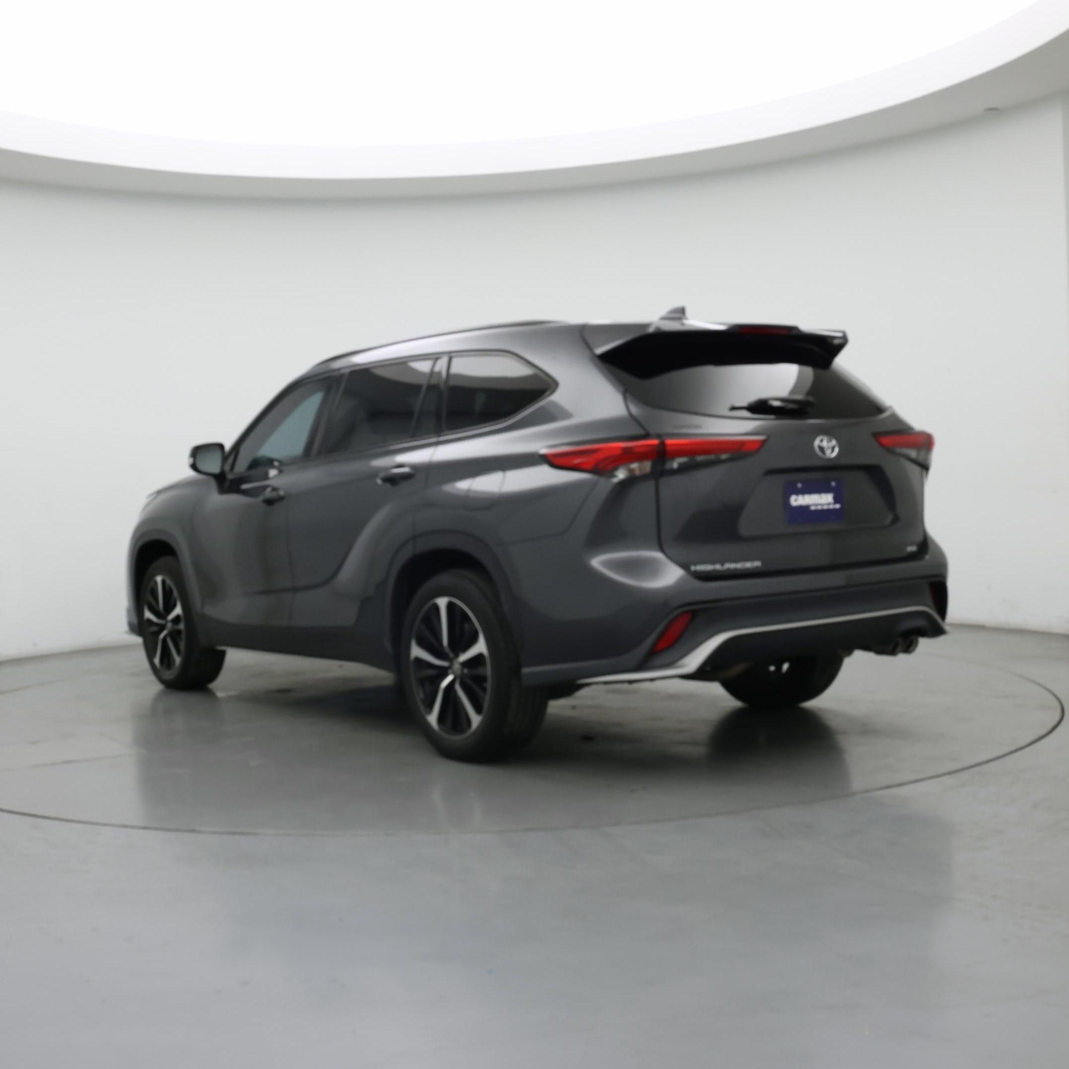 Thumbnail: 2021 Toyota Highlander - 2