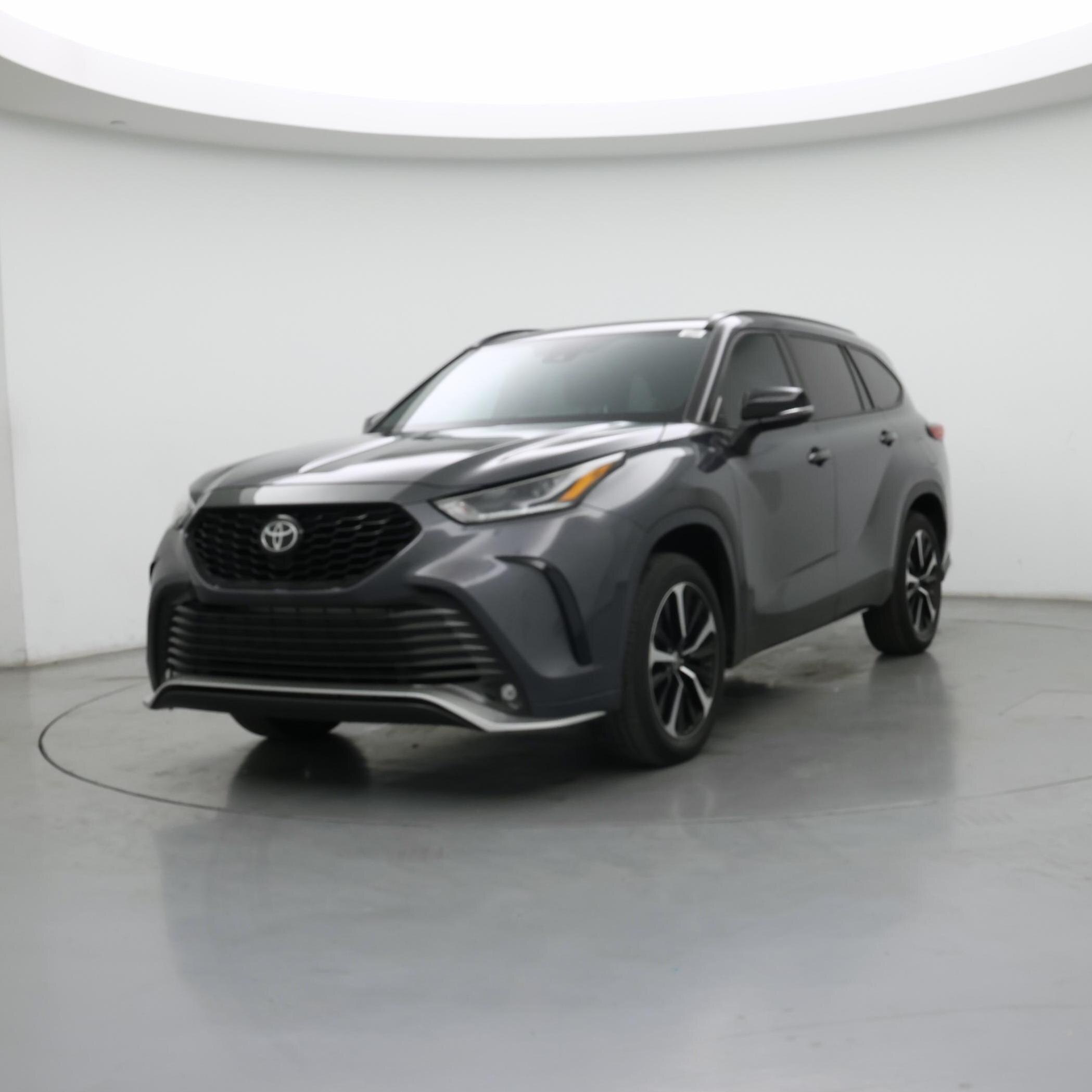 Thumbnail: 2021 Toyota Highlander - 4