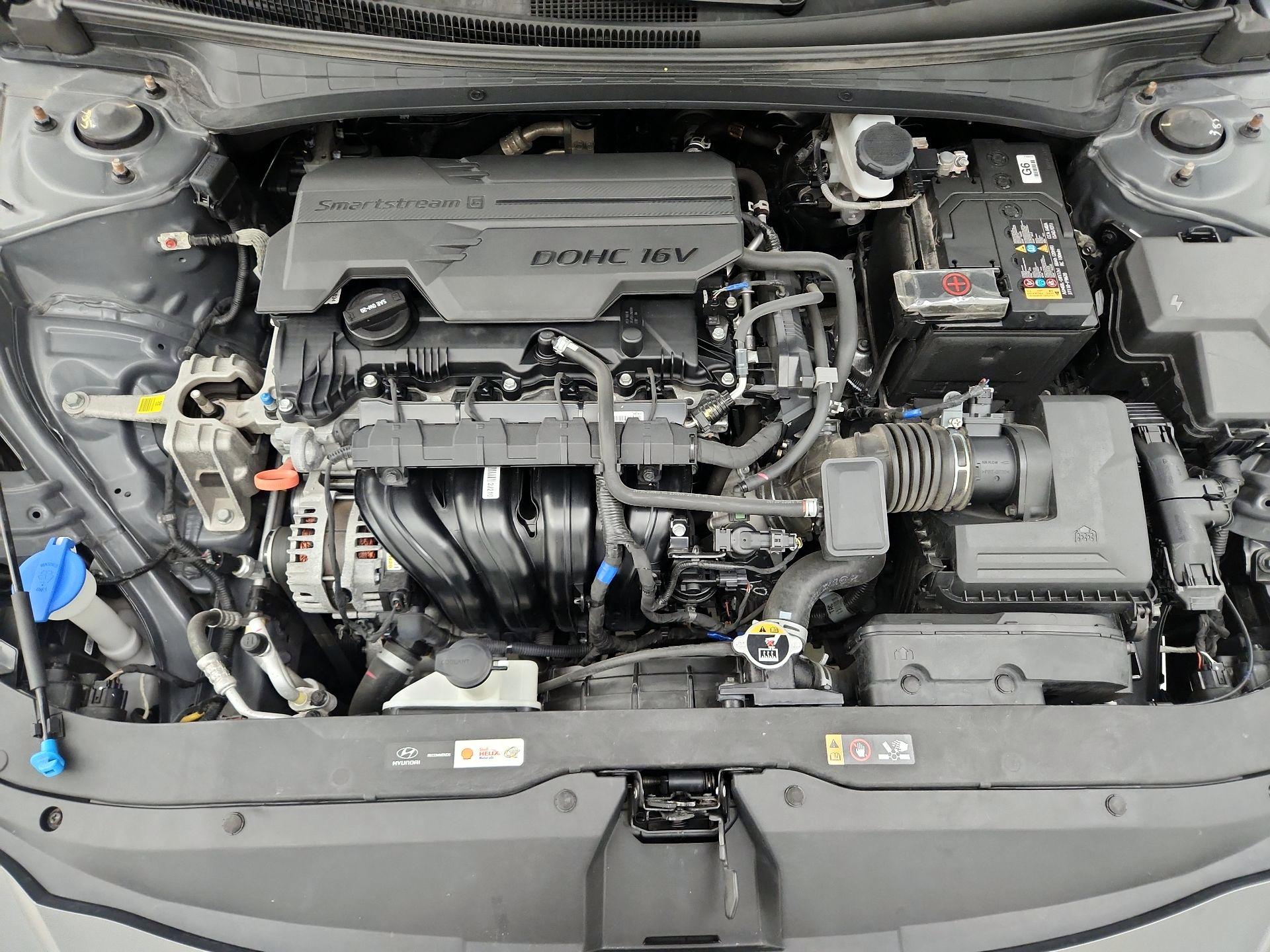 Thumbnail: 2024 Hyundai Elantra - 17