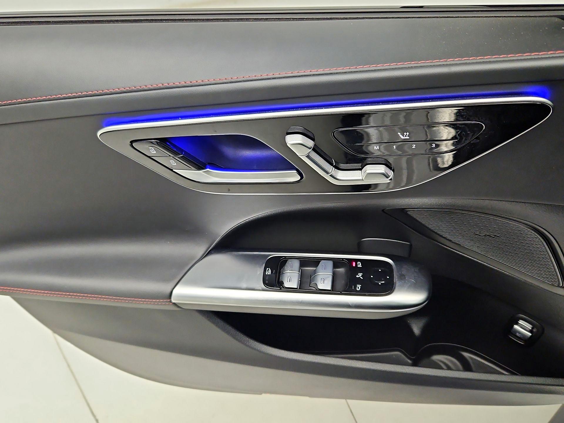 Thumbnail: 2023 Mercedes-Benz C-Class - 12