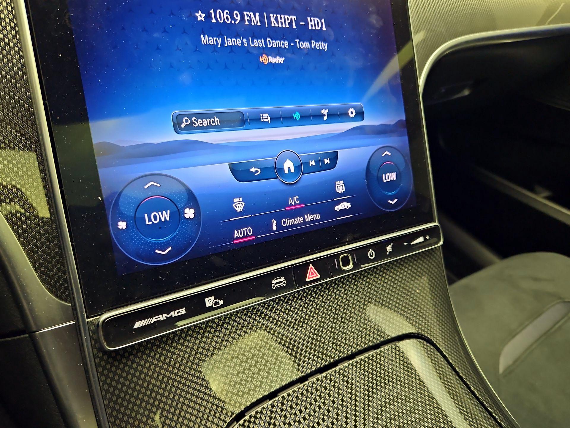 Thumbnail: 2023 Mercedes-Benz C-Class - 16