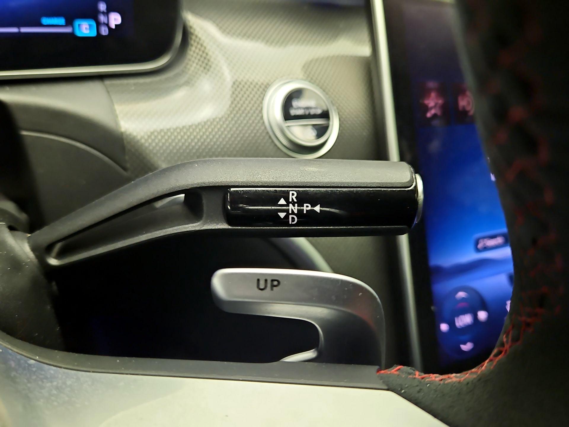 Thumbnail: 2023 Mercedes-Benz C-Class - 17