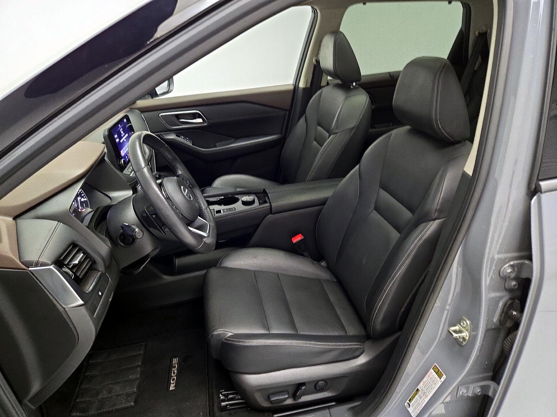 Thumbnail: 2021 Nissan Rogue - 11