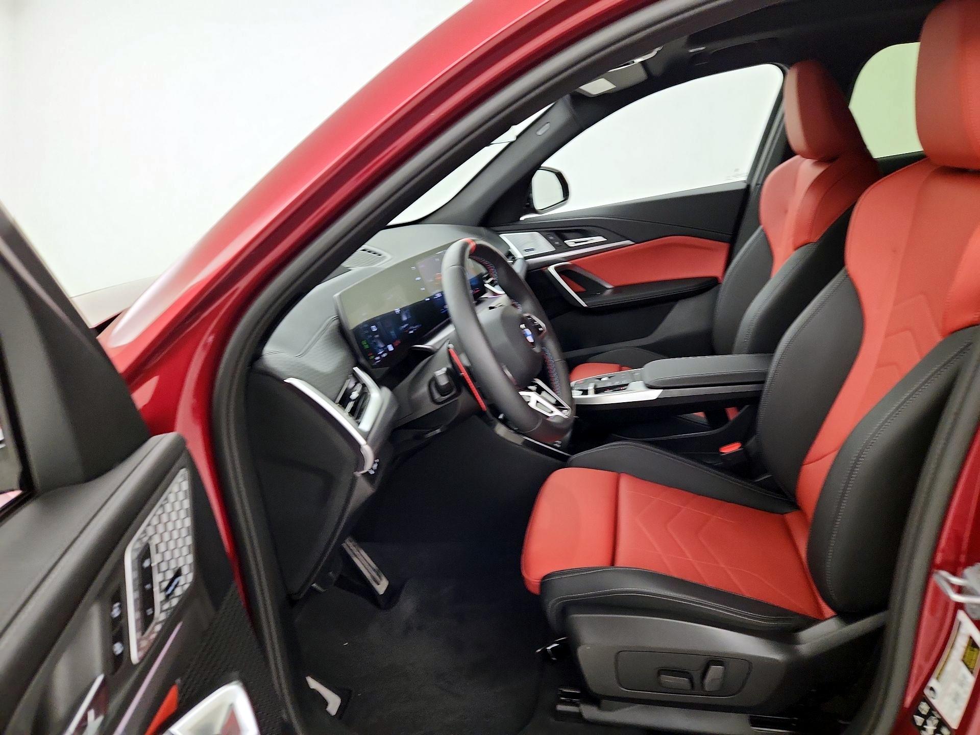Thumbnail: 2025 BMW X2 - 11