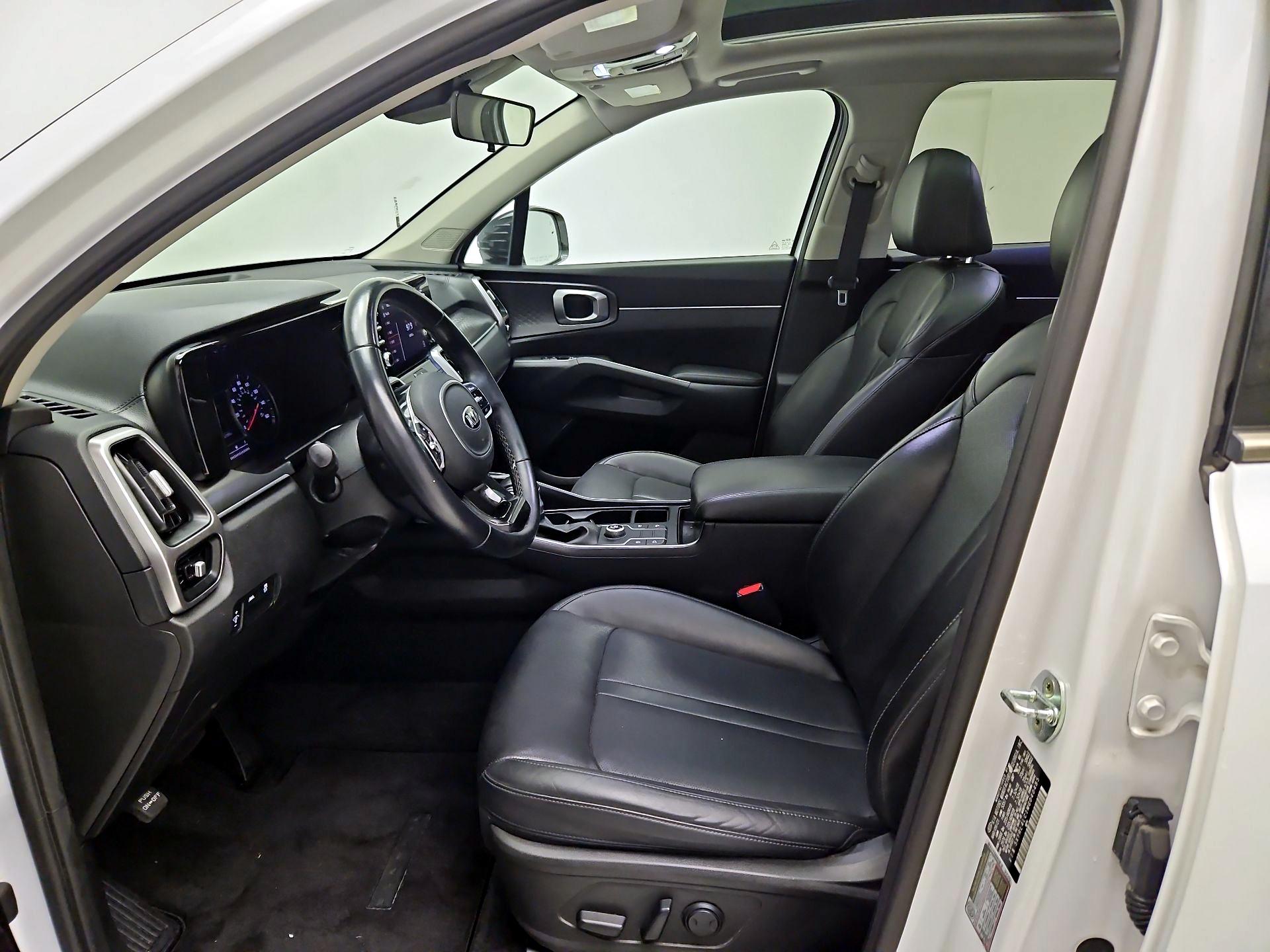 Thumbnail: 2021 Kia Sorento - 11