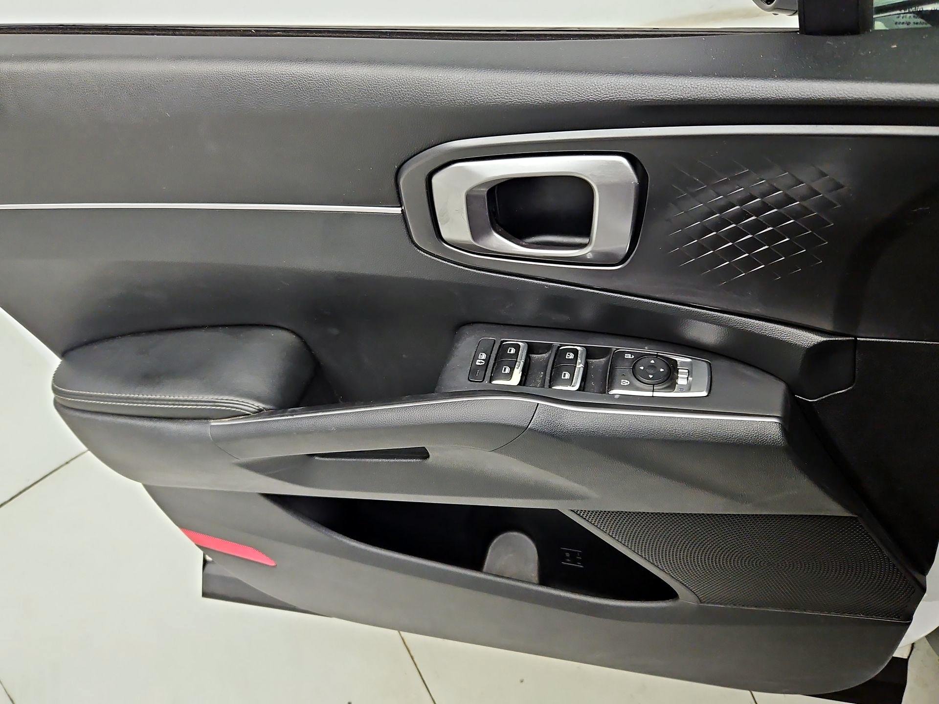 Thumbnail: 2021 Kia Sorento - 12