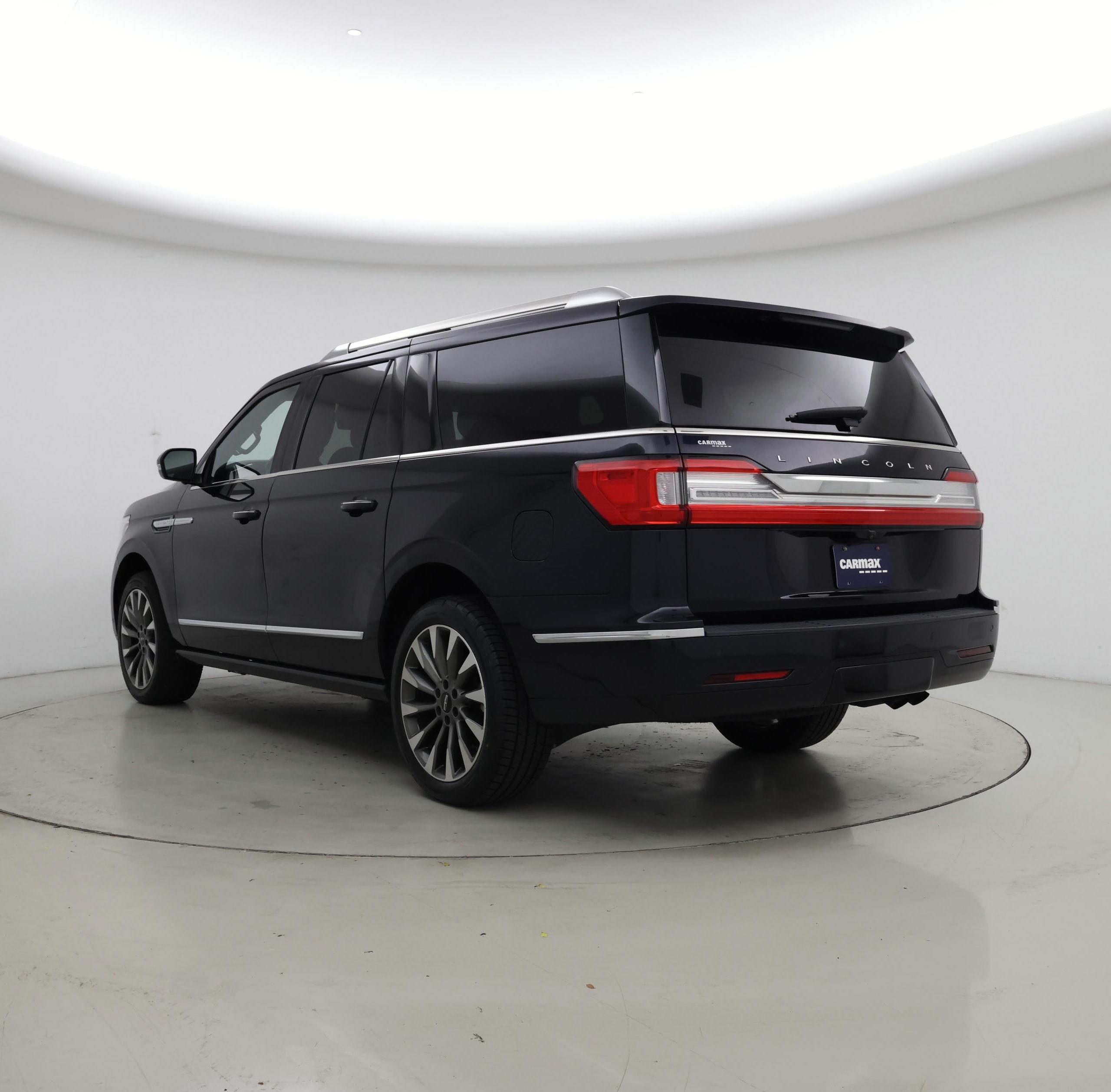 Thumbnail: 2021 Lincoln Navigator L - 2