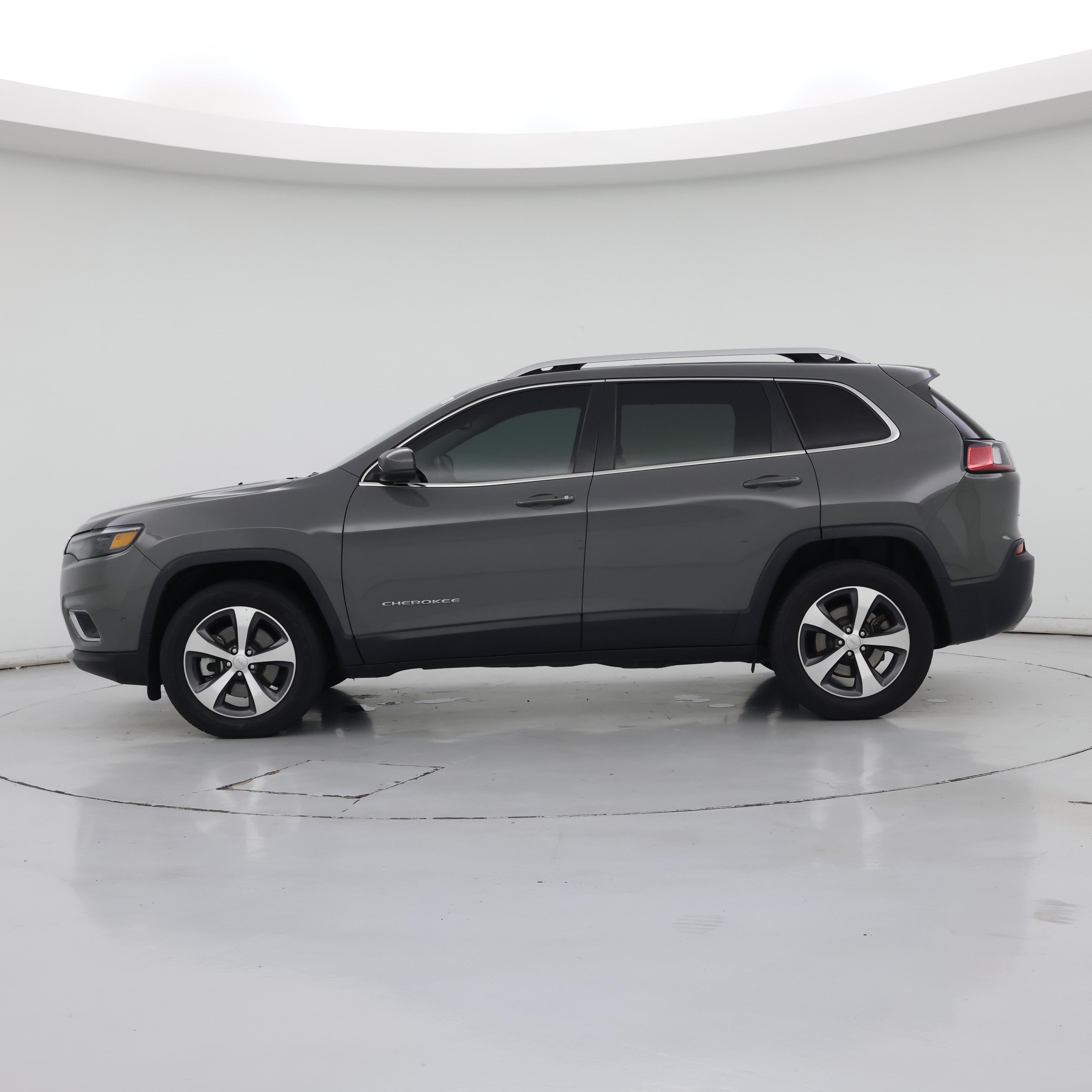 Thumbnail: 2021 Jeep Cherokee - 3