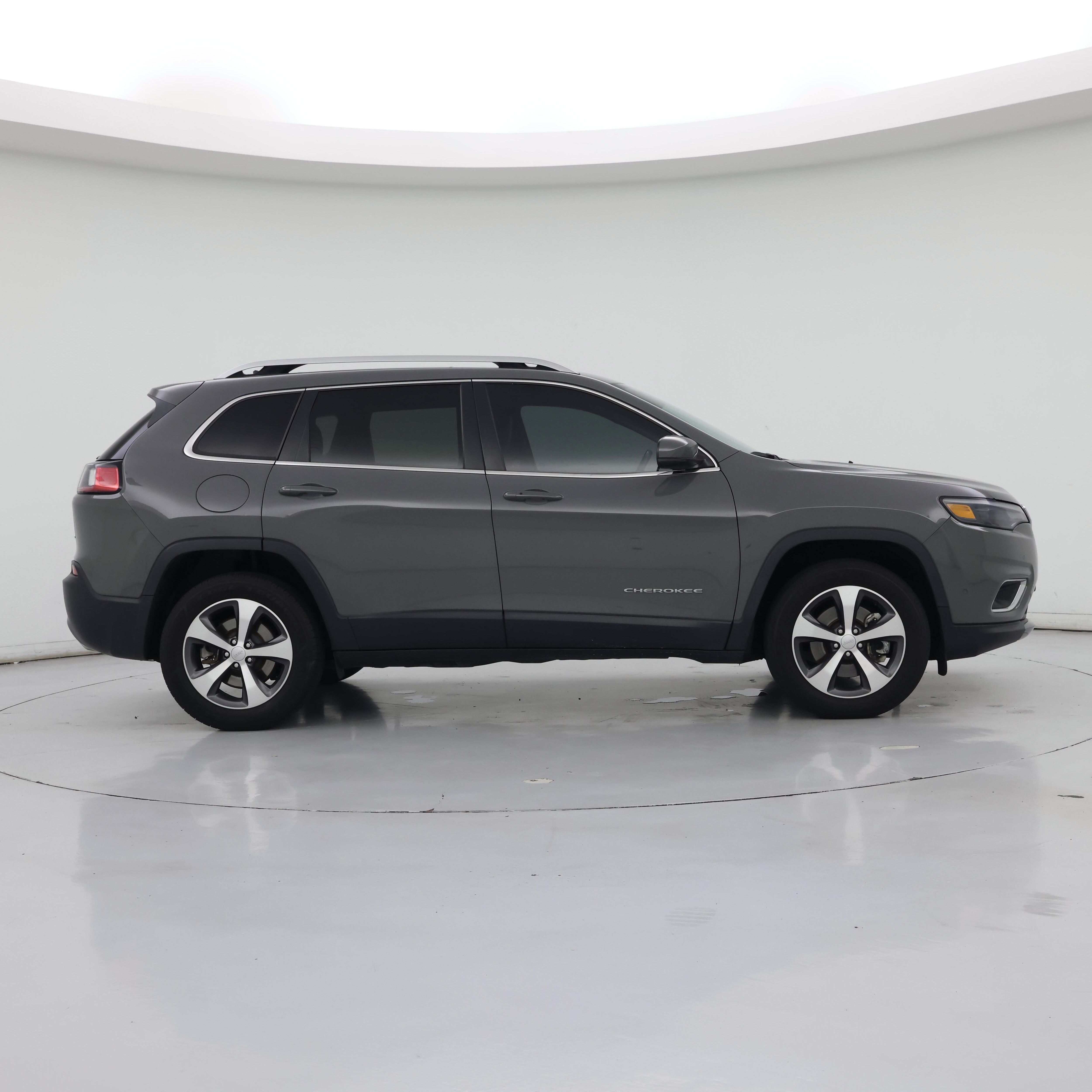 Thumbnail: 2021 Jeep Cherokee - 7