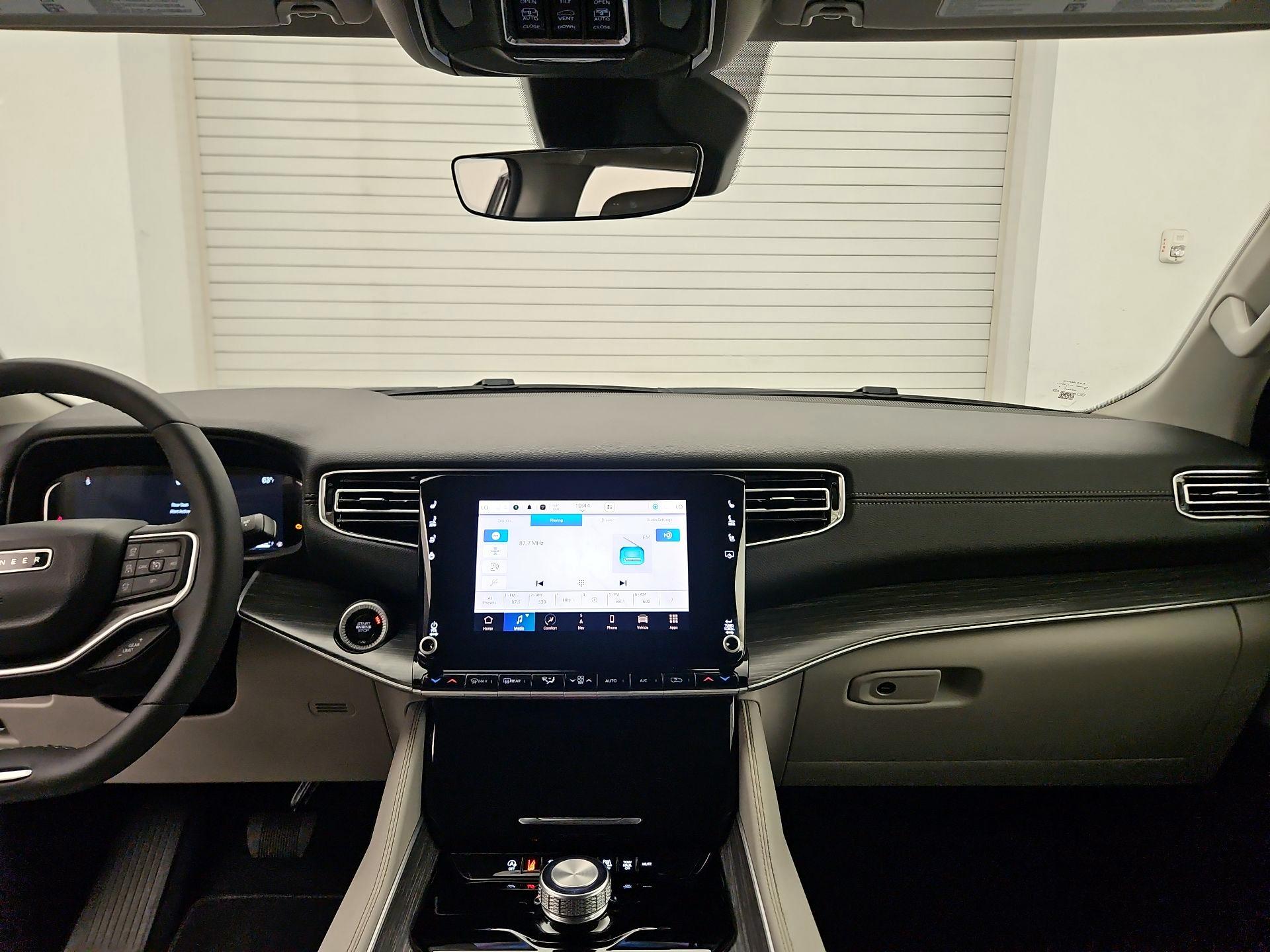 Thumbnail: 2024 Jeep Wagoneer - 9