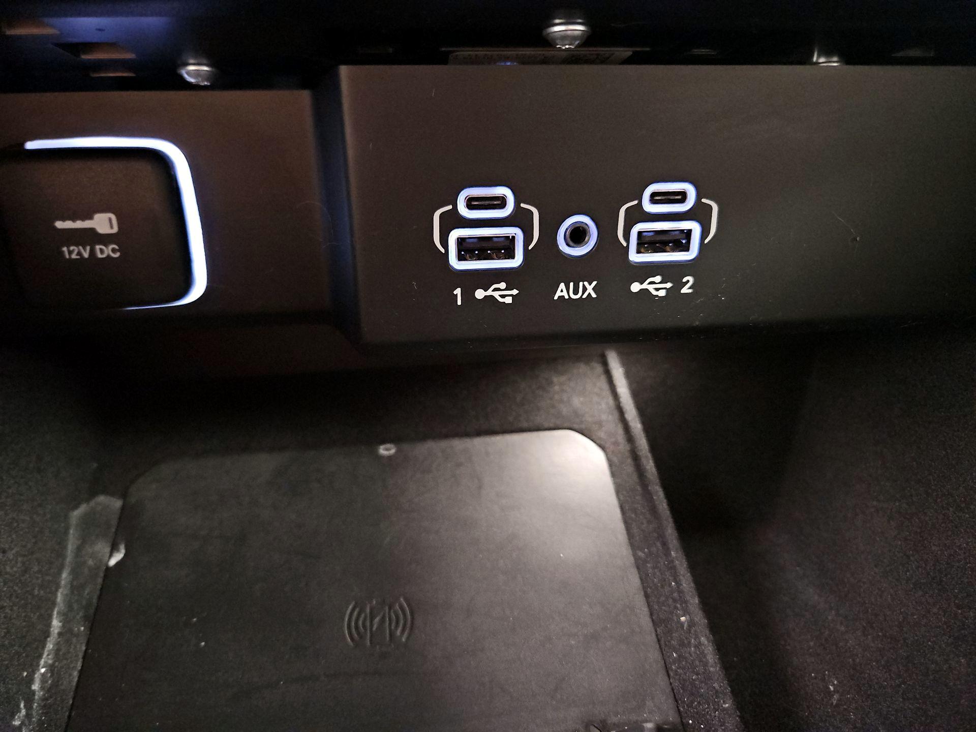 Thumbnail: 2024 Jeep Wagoneer - 18