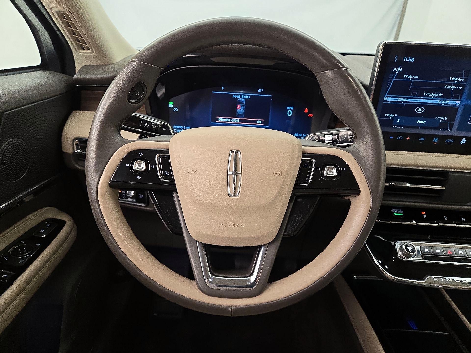 Thumbnail: 2023 Lincoln Corsair - 10