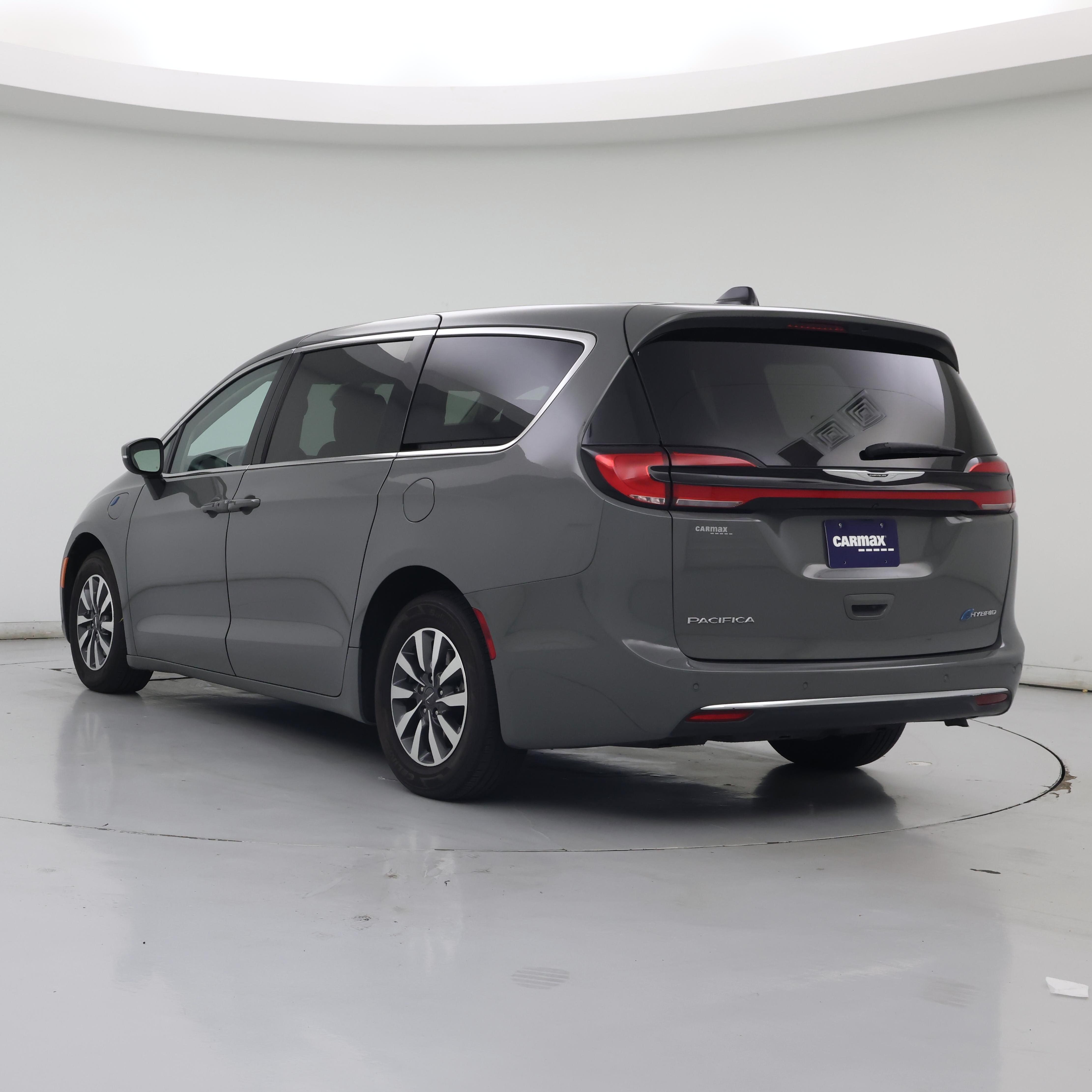 Thumbnail: 2023 Chrysler Pacifica - 2