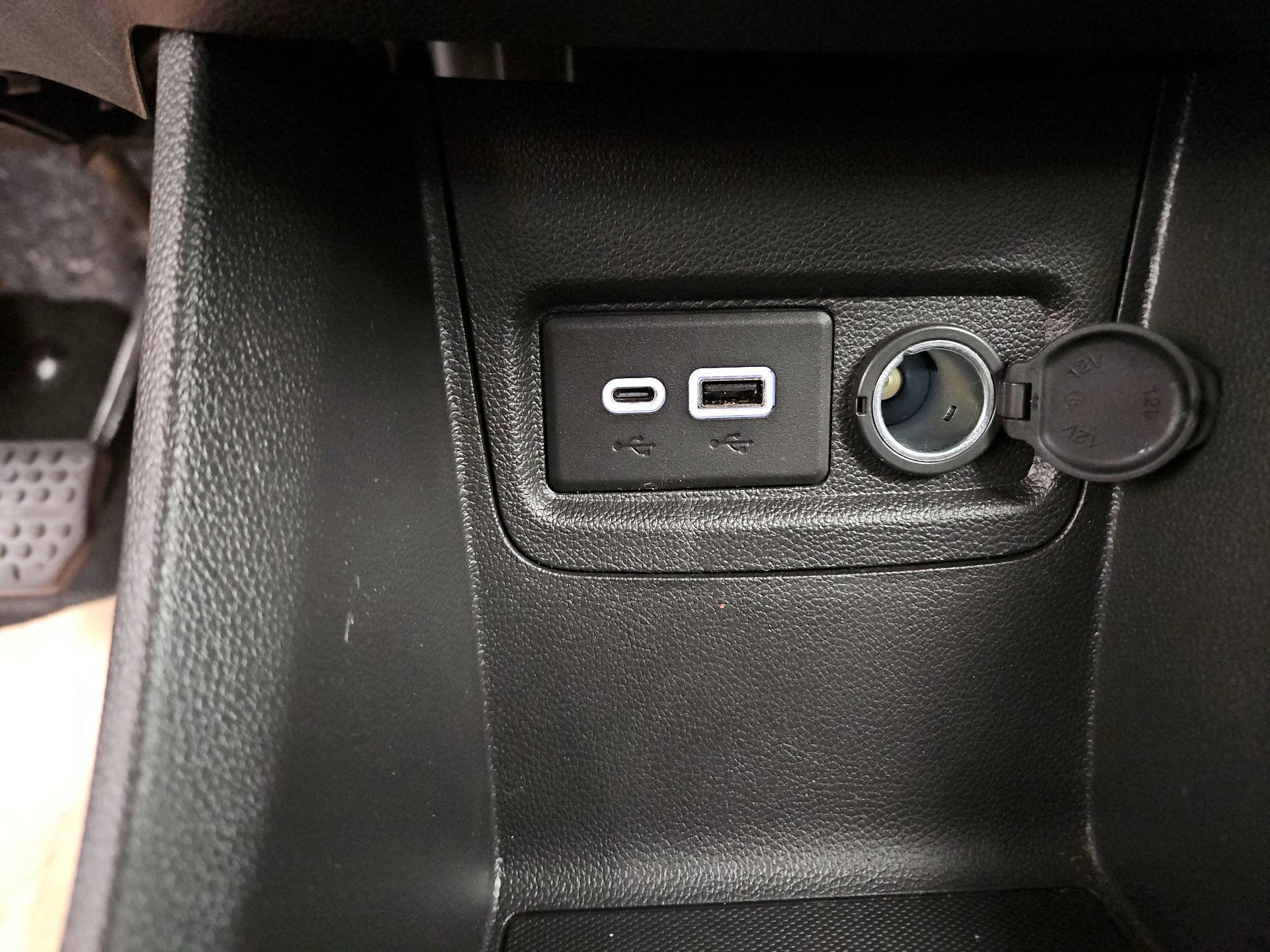 Thumbnail: 2022 Chevrolet Spark - 18