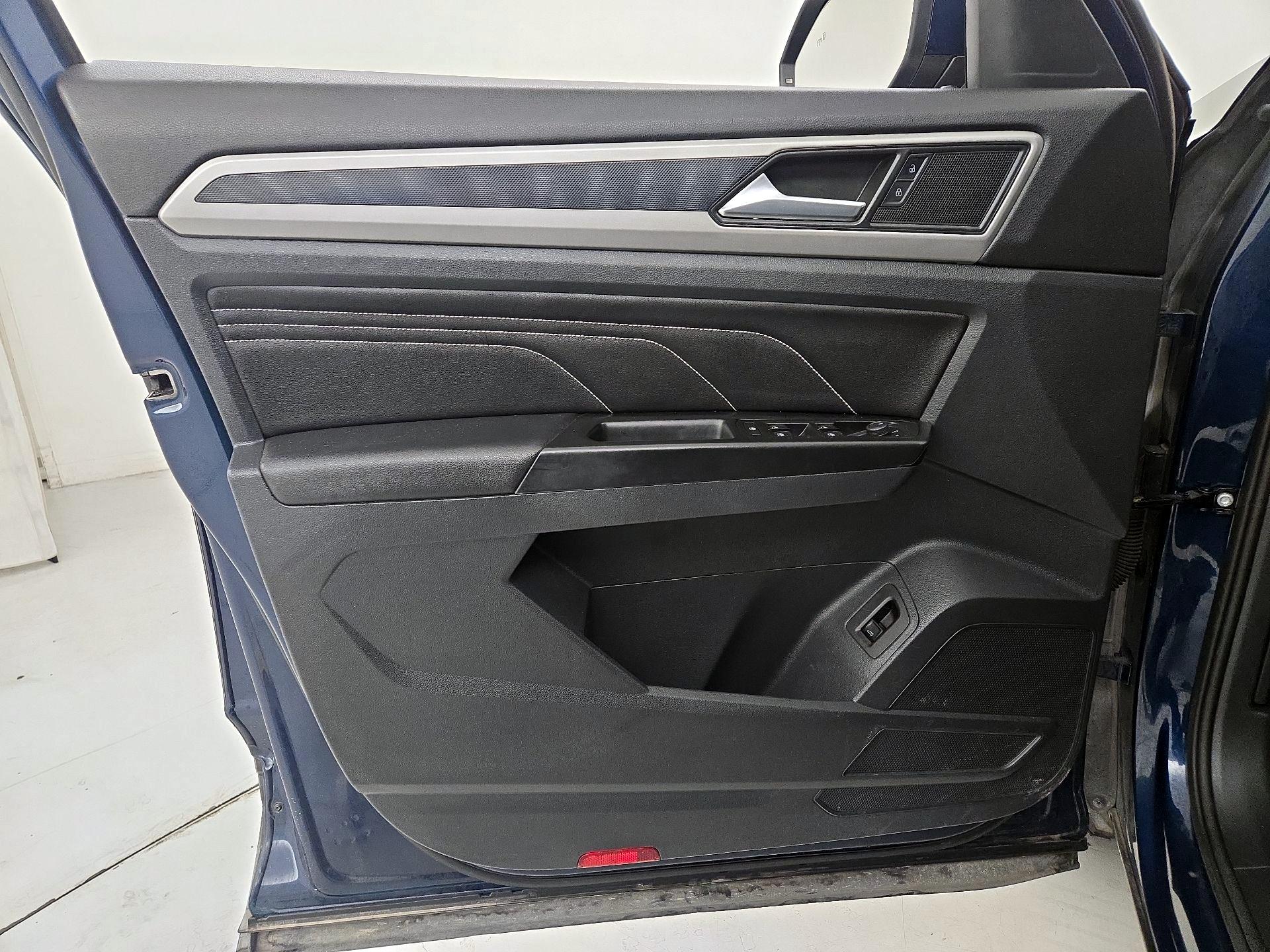 Thumbnail: 2020 Volkswagen Atlas - 12