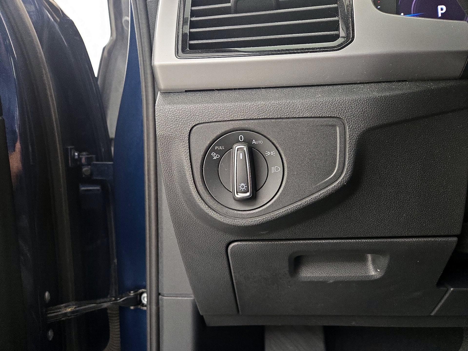 Thumbnail: 2020 Volkswagen Atlas - 13