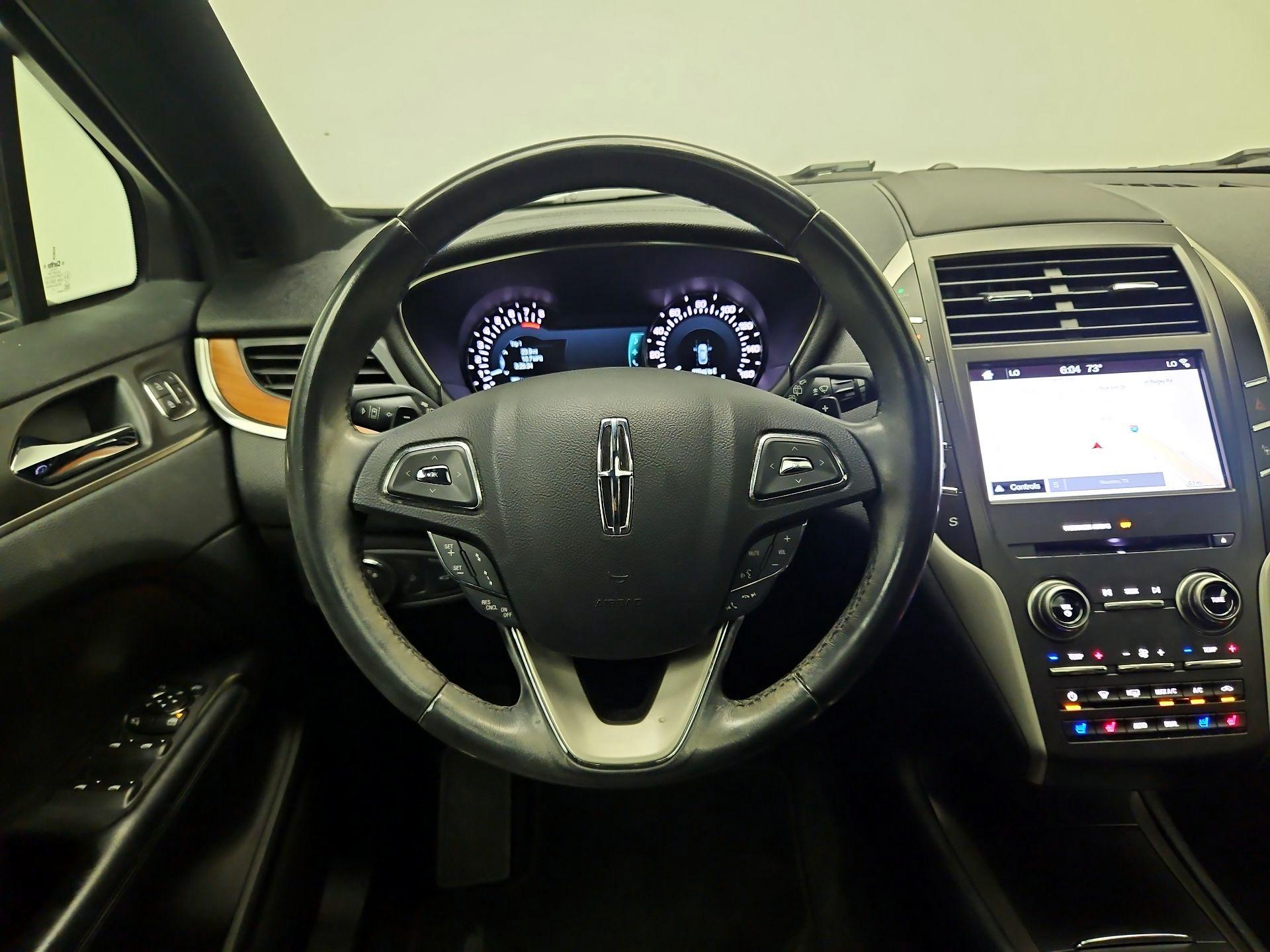 Thumbnail: 2016 Lincoln MKC - 10