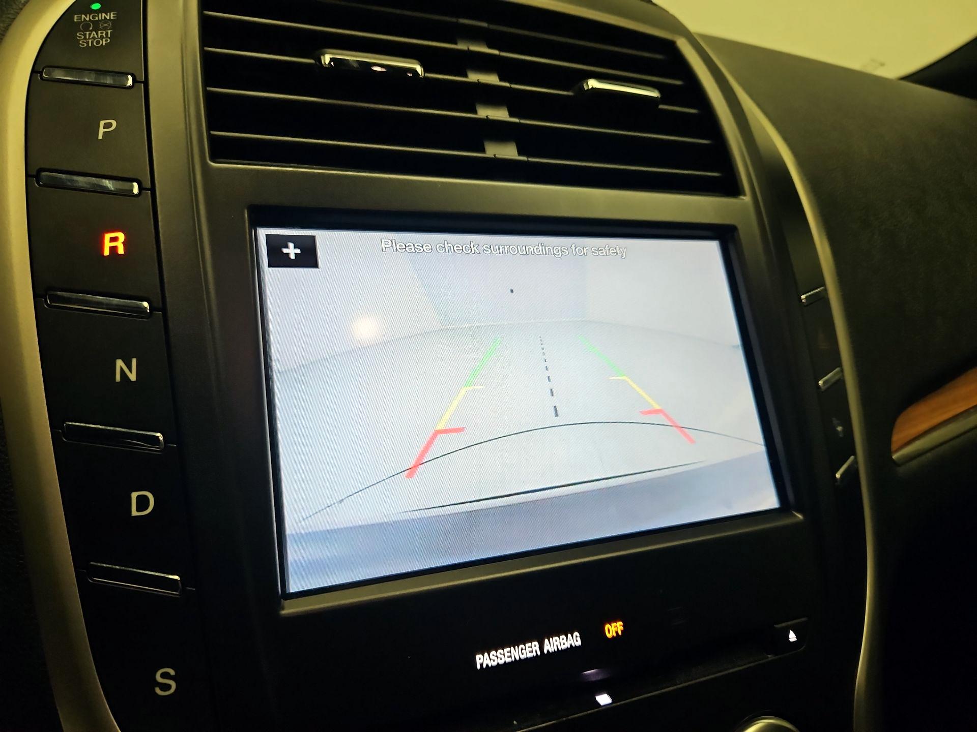 Thumbnail: 2016 Lincoln MKC - 15