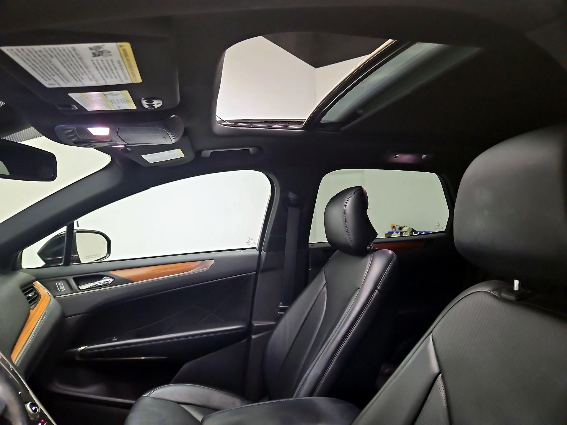 Thumbnail: 2016 Lincoln MKC - 20