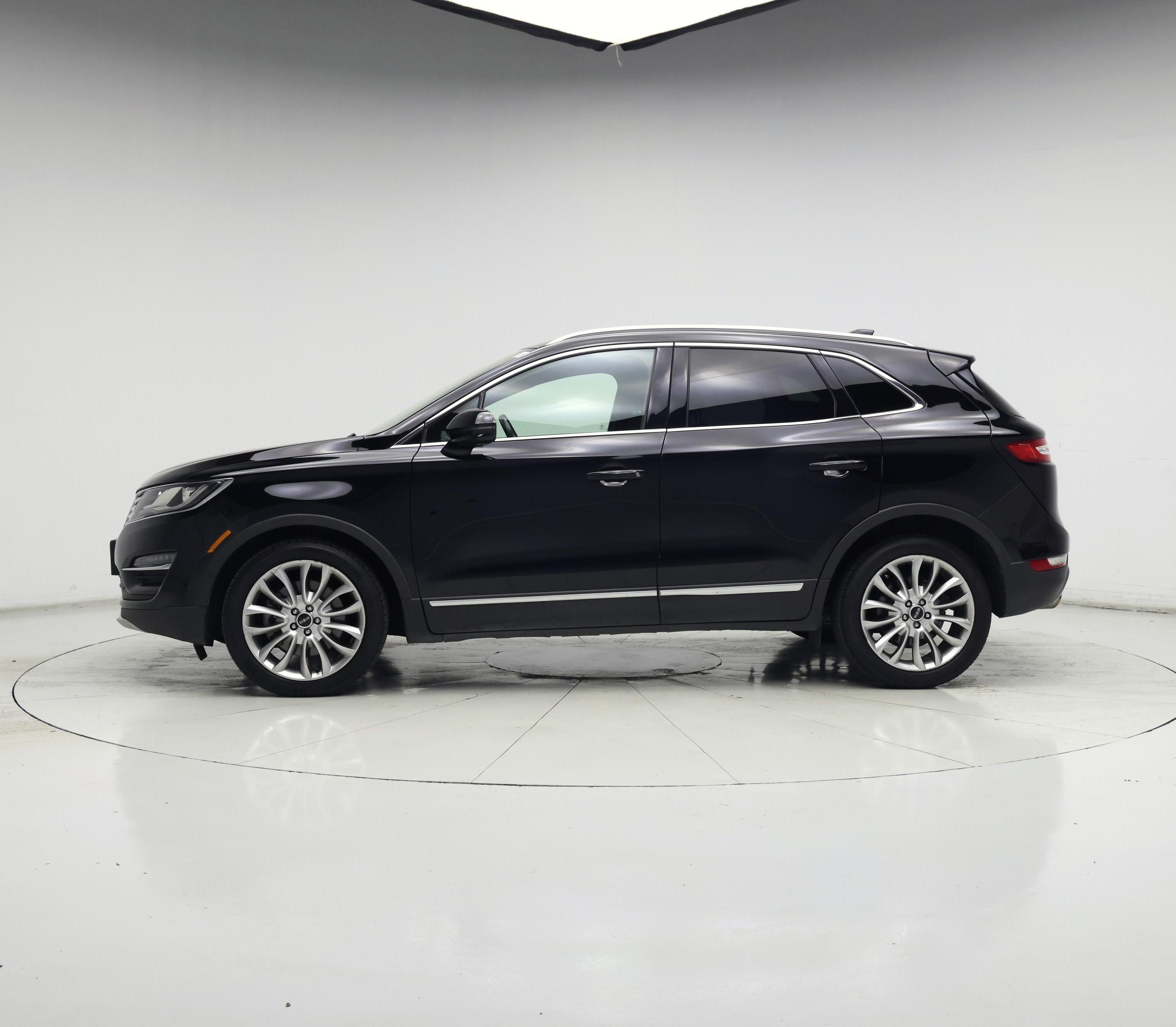 Thumbnail: 2016 Lincoln MKC - 3