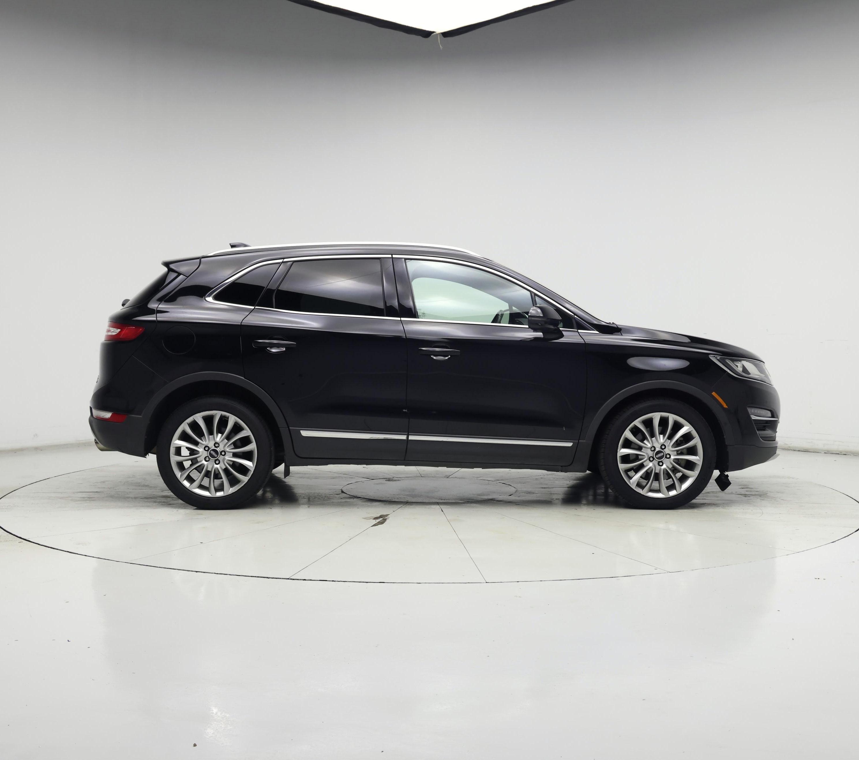 Thumbnail: 2016 Lincoln MKC - 7