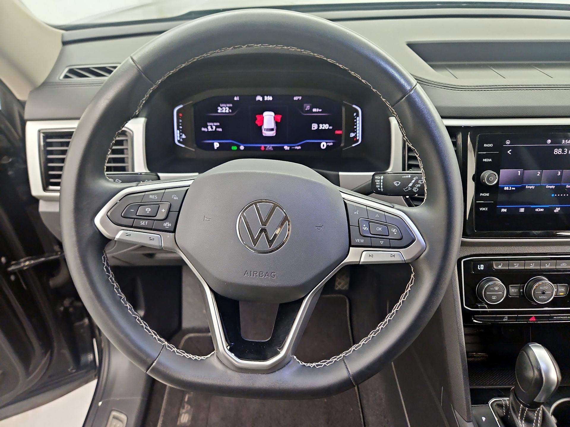 Thumbnail: 2023 Volkswagen Atlas - 10